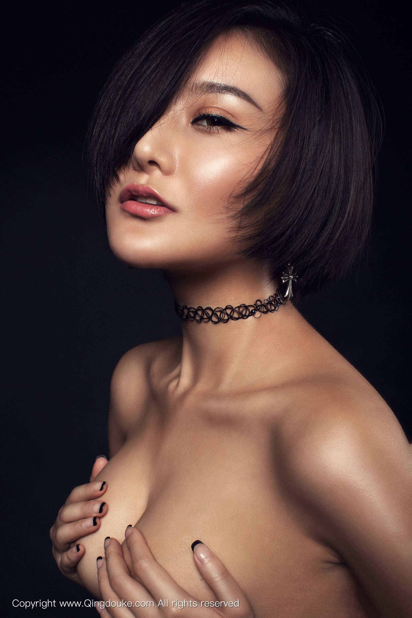 婵 [青豆客QingDouKe]高清写真图2016-11-17 大尺度诱惑写真图