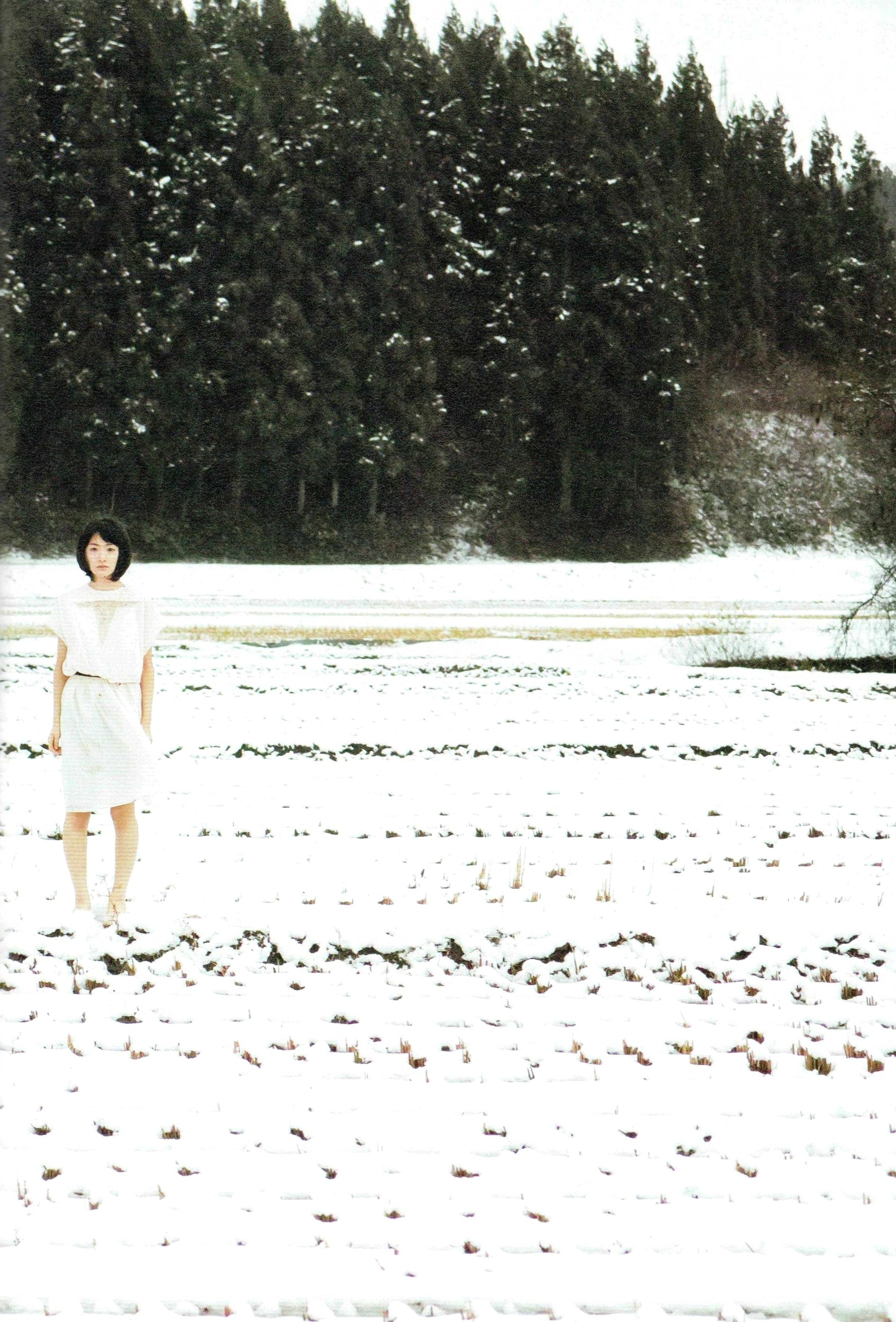 Gallery - 生驹里奈《君の足跡》写真精选：海边校园清纯校服主题，元气少女治愈系影像日本清纯治愈系校服 生驹里奈女神私房照_秀色女神 - image 25