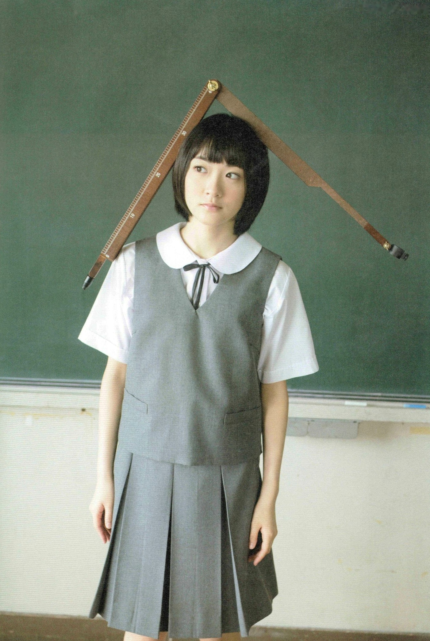 Gallery - 生驹里奈《君の足跡》写真精选：海边校园清纯校服主题，元气少女治愈系影像日本清纯治愈系校服 生驹里奈女神私房照_秀色女神 - image 41