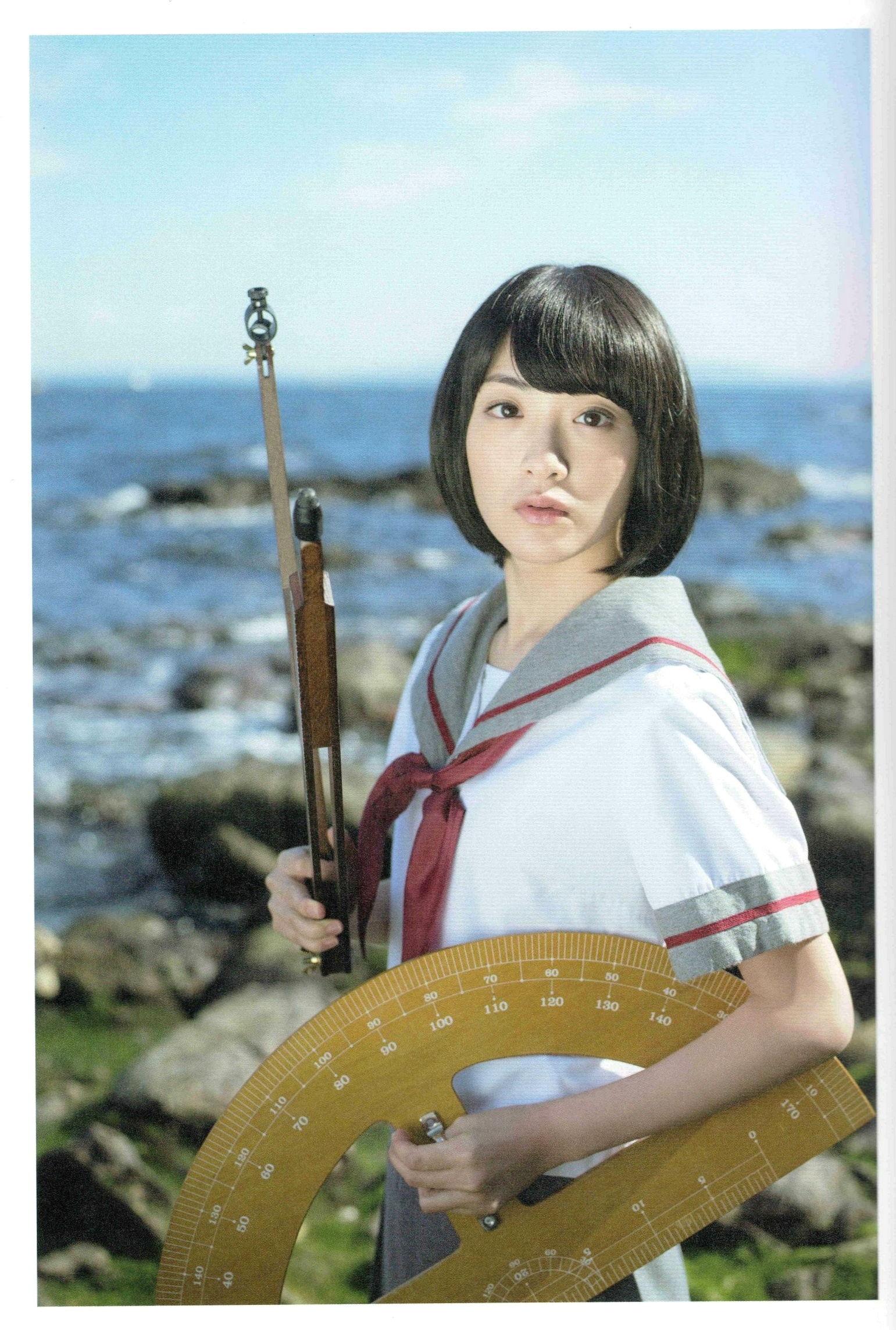Gallery - 生驹里奈《君の足跡》写真精选：海边校园清纯校服主题，元气少女治愈系影像日本清纯治愈系校服 生驹里奈女神私房照_秀色女神 - image 42