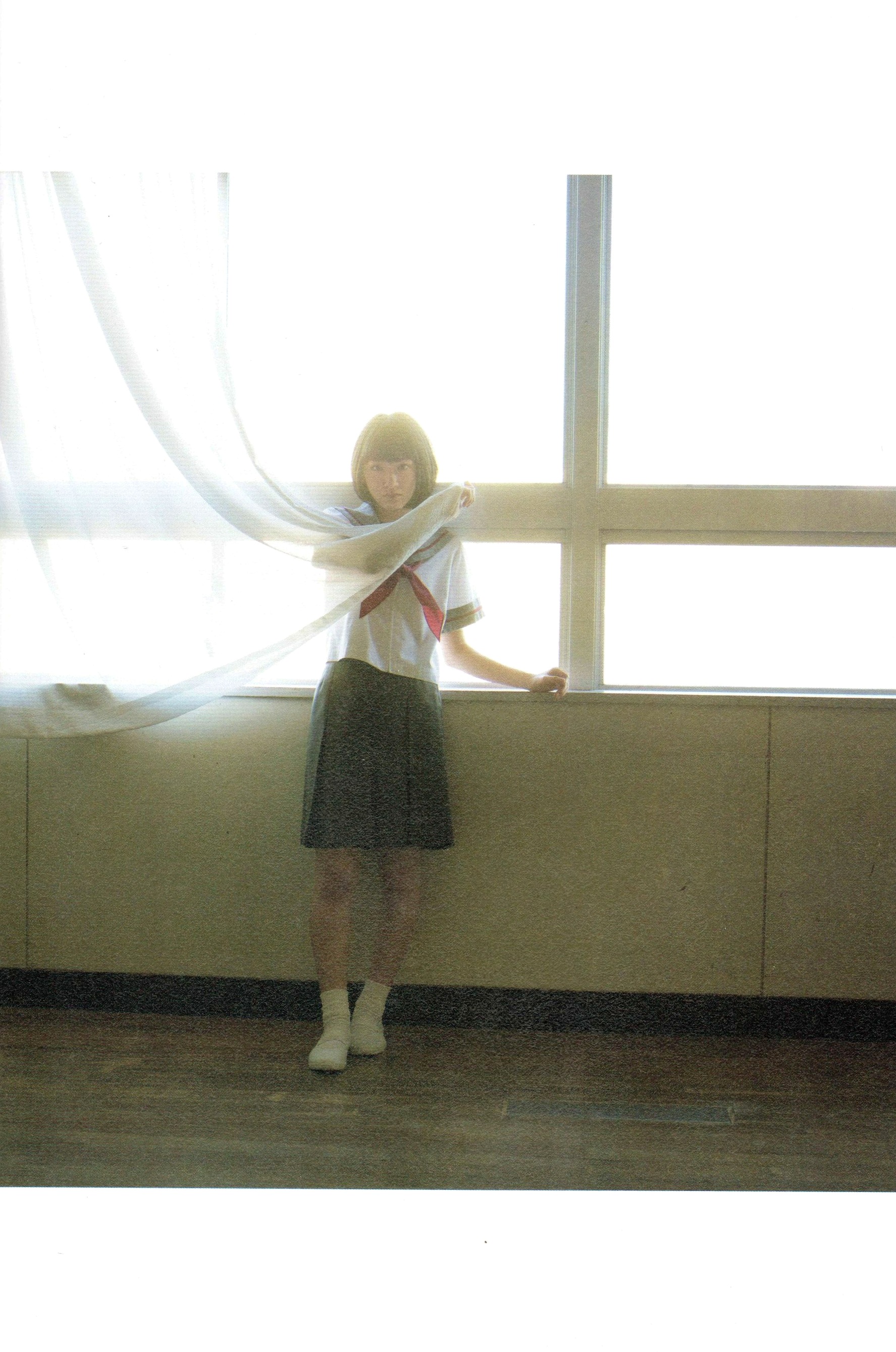 Gallery - 生驹里奈《君の足跡》写真精选：海边校园清纯校服主题，元气少女治愈系影像日本清纯治愈系校服 生驹里奈女神私房照_秀色女神 - image 82