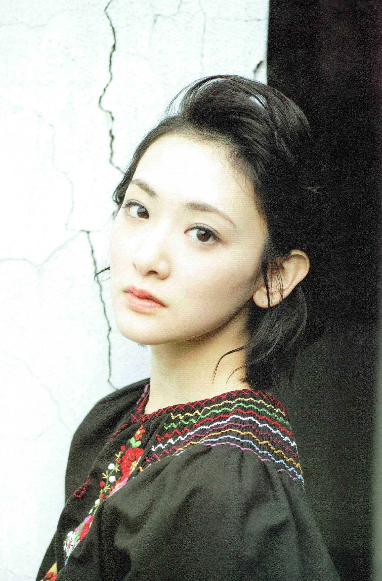Gallery - 生驹里奈《君の足跡》写真精选：海边校园清纯校服主题，元气少女治愈系影像日本清纯治愈系校服 生驹里奈女神私房照_秀色女神 - image 98