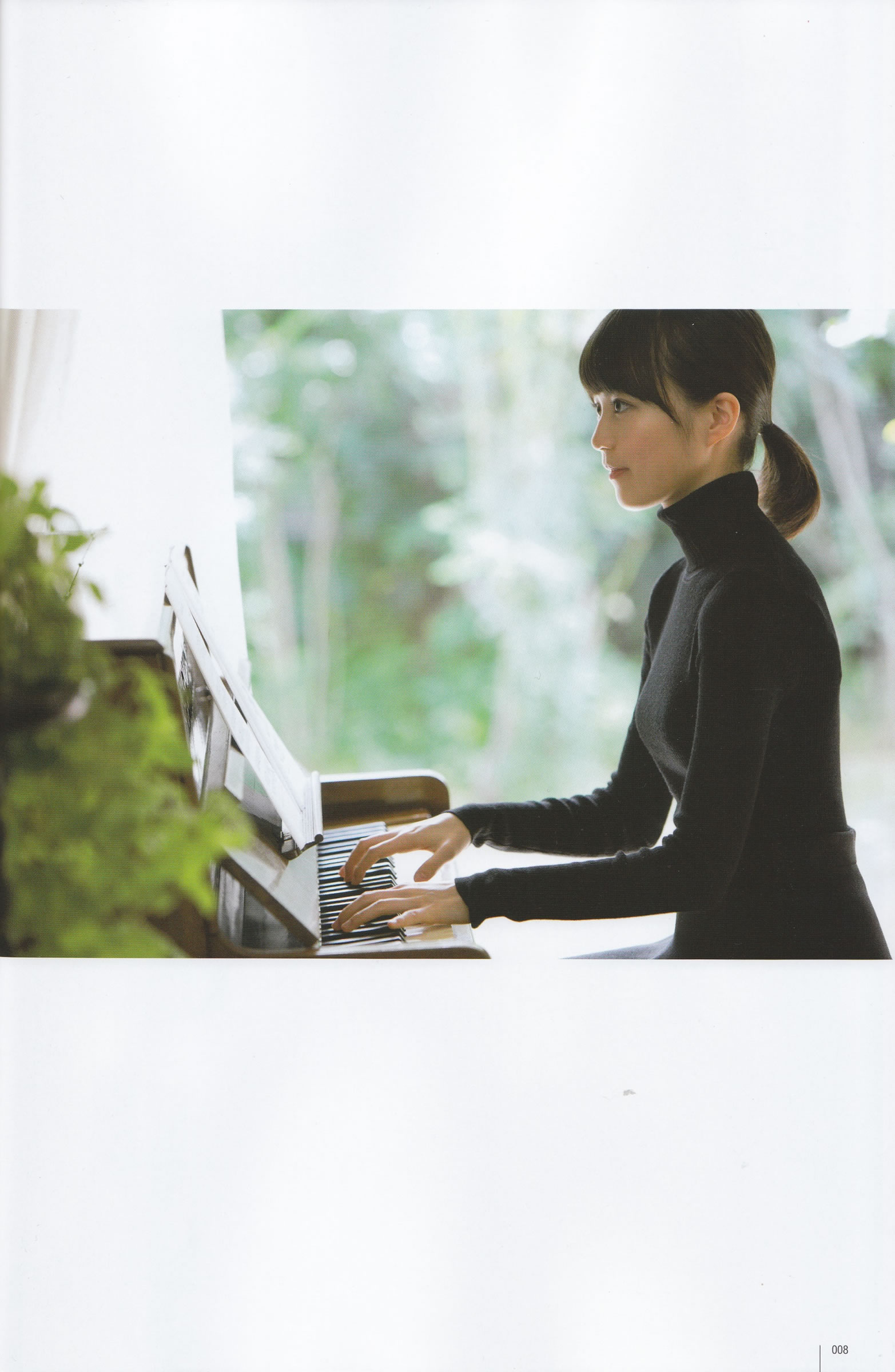 [UTB]高清写真图2014.12 vol.224 生田絵梨花 朝長美桜 道重さゆみ 橋本奈々未 乃木坂46