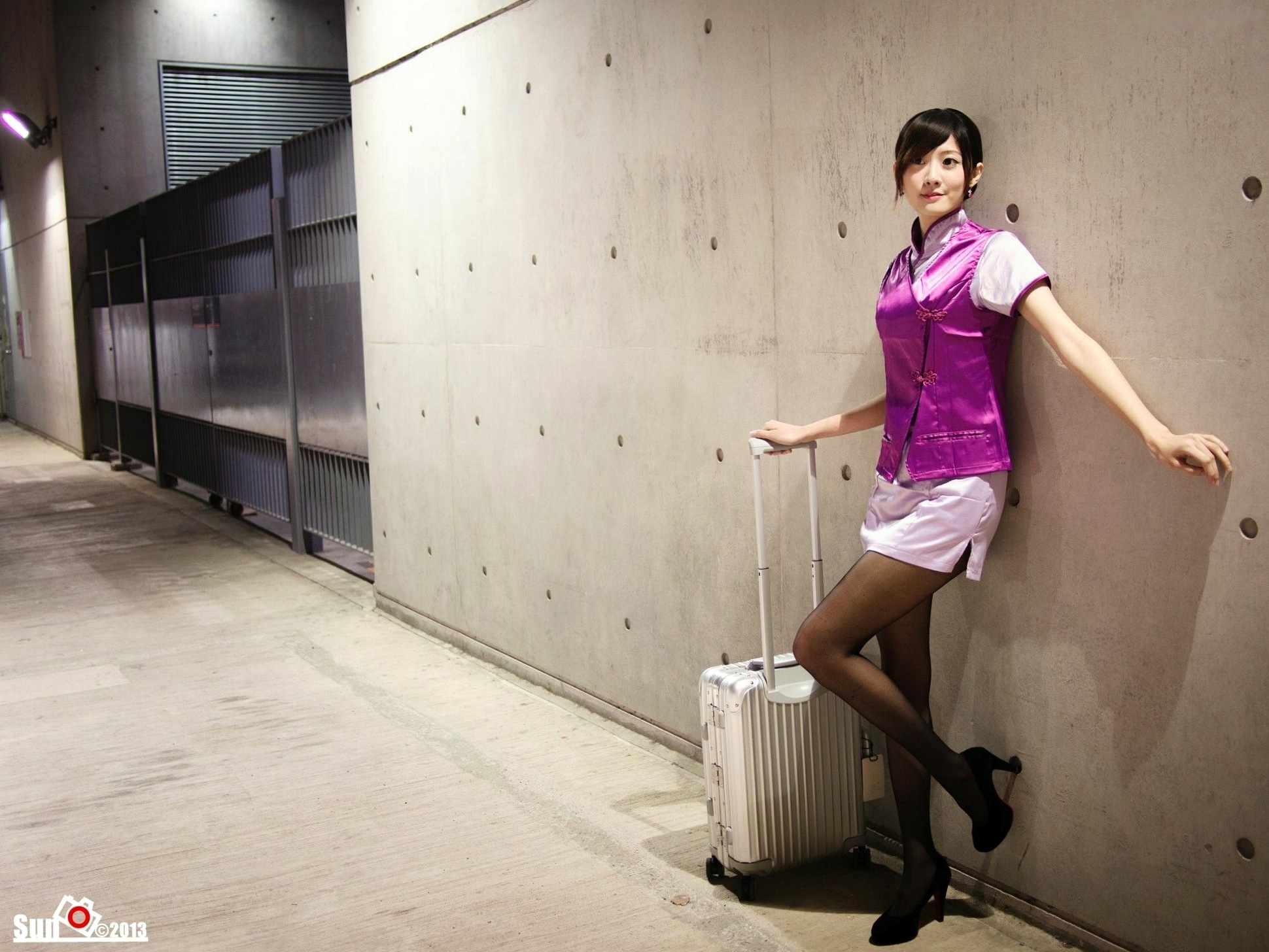 Gallery - 台湾正妹林茉晶制服诱惑写真集，机车女警与职业空姐的多重魅力演绎台湾制服诱惑丝袜女神 茉晶女神私房照_秀色女神 - image 25