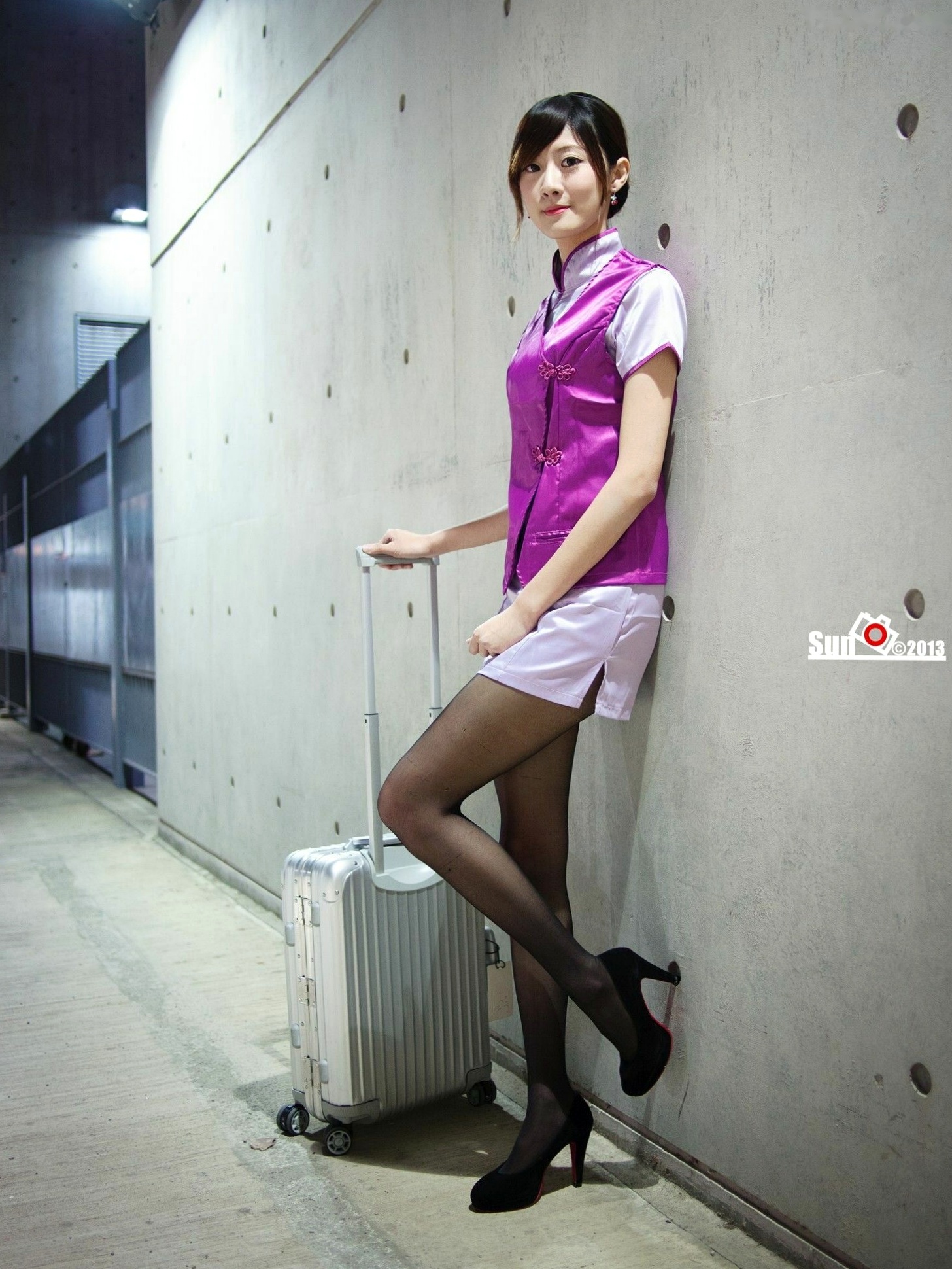 Gallery - 台湾正妹林茉晶制服诱惑写真集，机车女警与职业空姐的多重魅力演绎台湾制服诱惑丝袜女神 茉晶女神私房照_秀色女神 - image 27