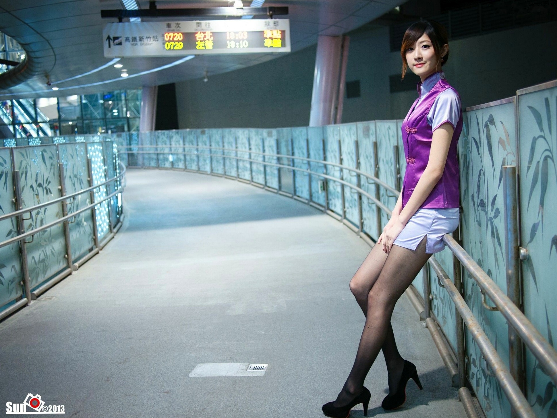 Gallery - 台湾正妹林茉晶制服诱惑写真集，机车女警与职业空姐的多重魅力演绎台湾制服诱惑丝袜女神 茉晶女神私房照_秀色女神 - image 28