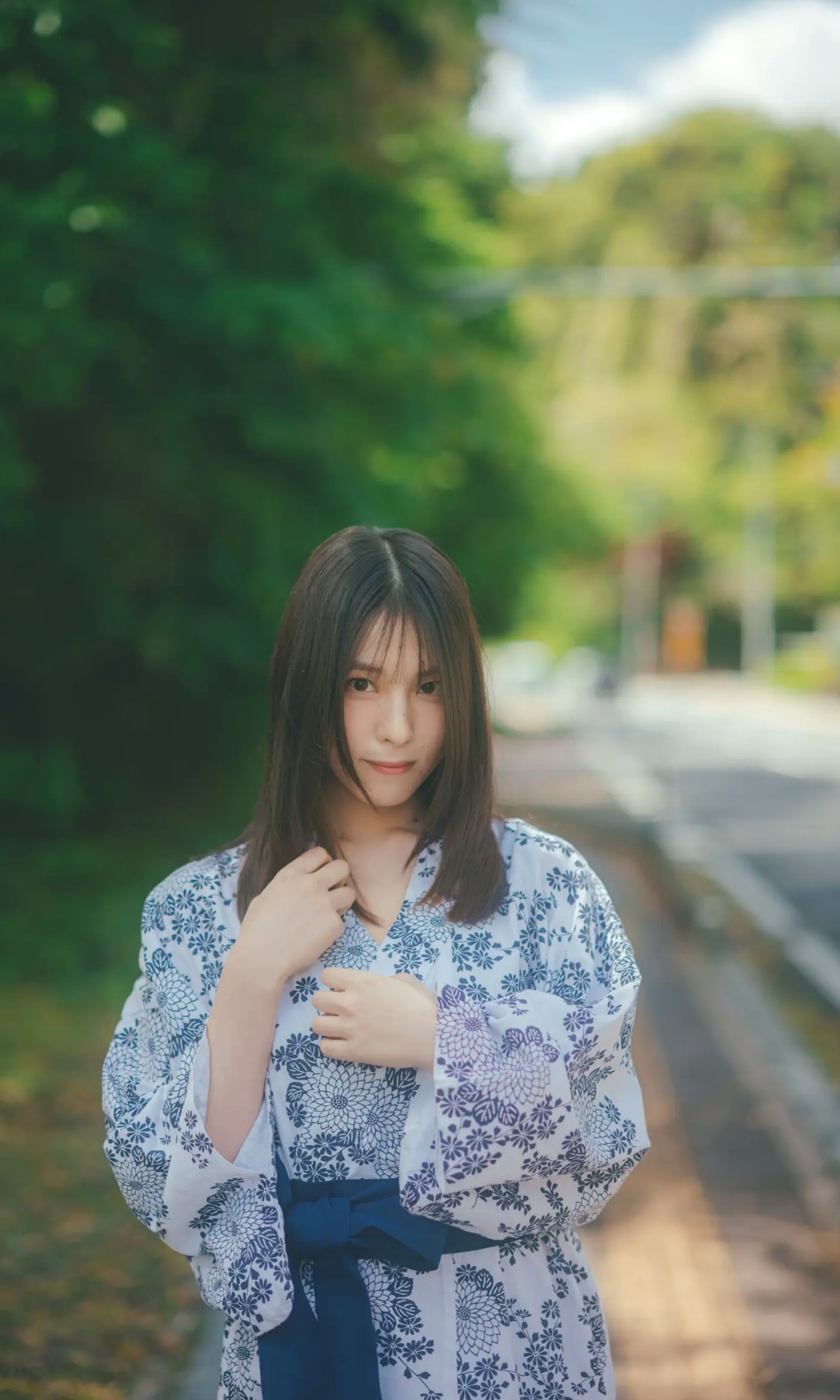《相楽伊織 - more and more》日本女神泳池比基尼与清爽私房写真集