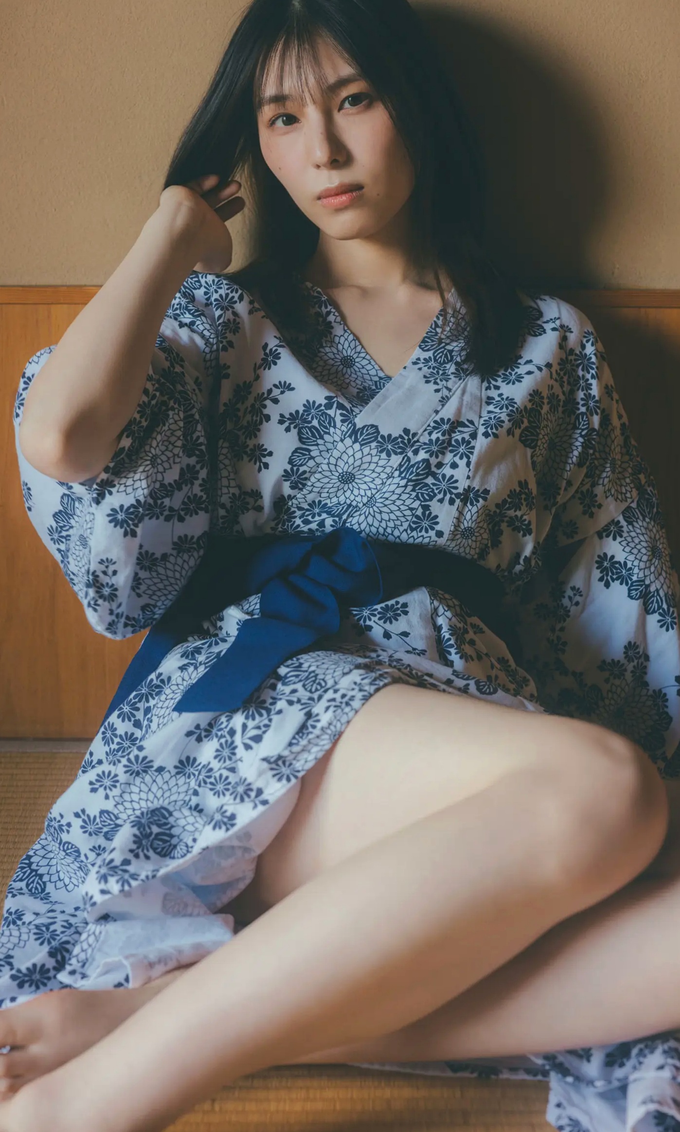 《相楽伊織 - more and more》日本女神泳池比基尼与清爽私房写真集