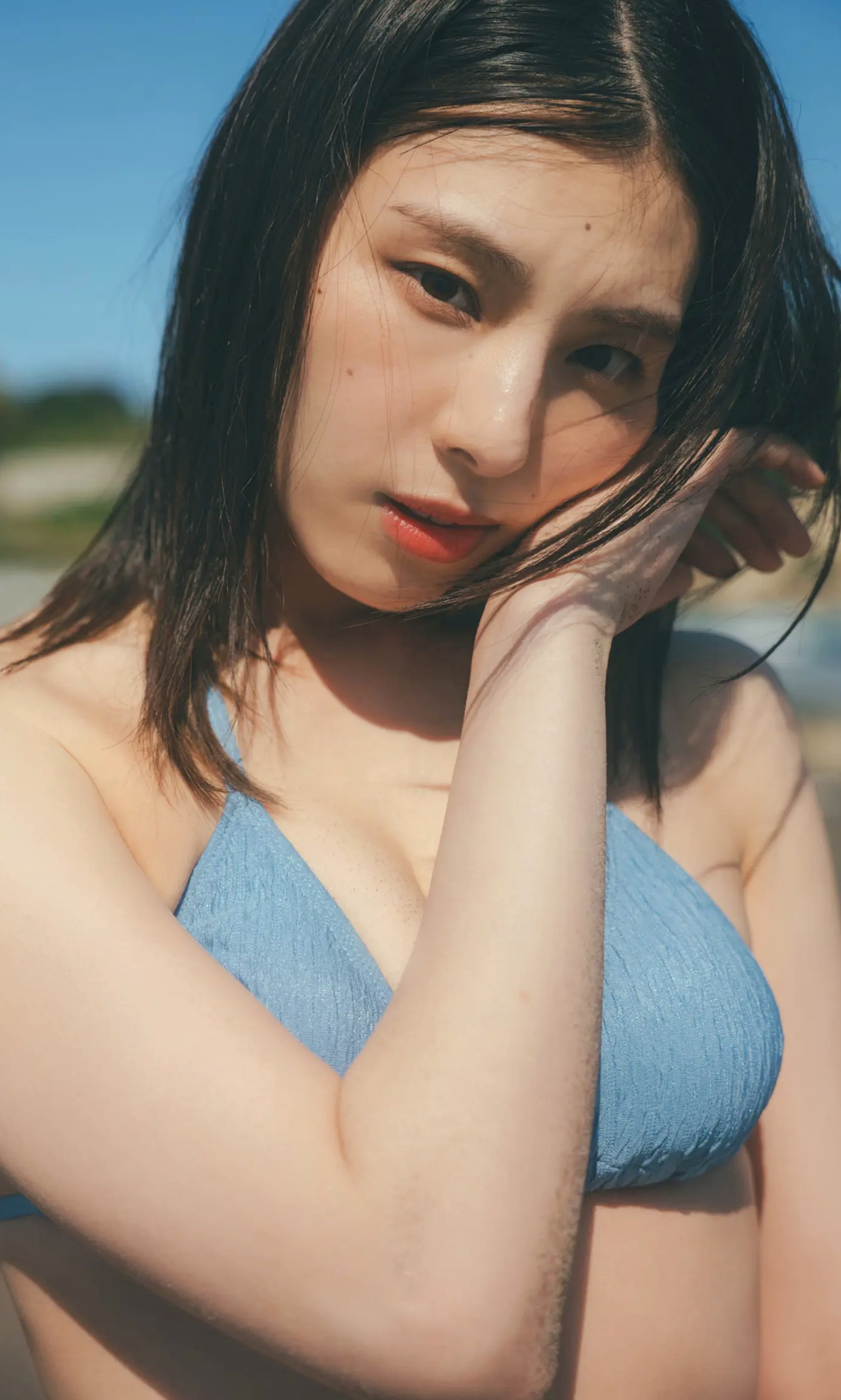 《相楽伊織 - more and more》日本女神泳池比基尼与清爽私房写真集