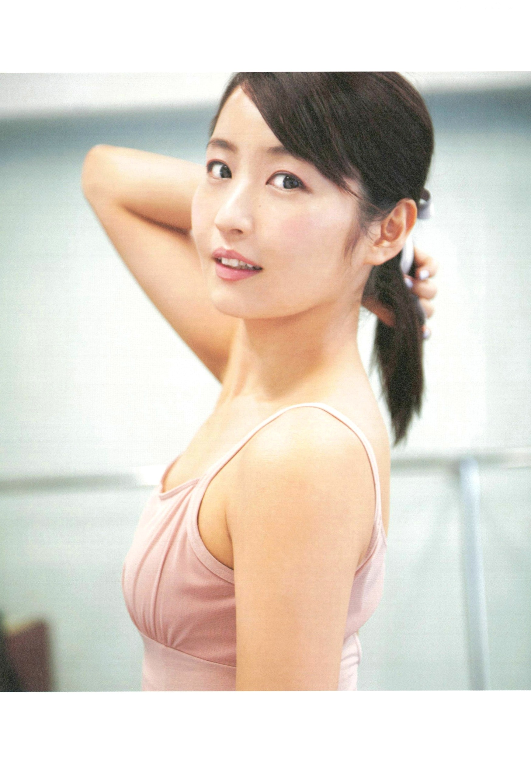 Gallery - 惣田纱莉渚首部写真集《うらばなし》，清纯芭蕾舞装练功房写真，展现柔美身姿与清新气质，精选114P清新气质治愈系私房照 惣田纱莉渚女神私房照_秀色女神 - image 36