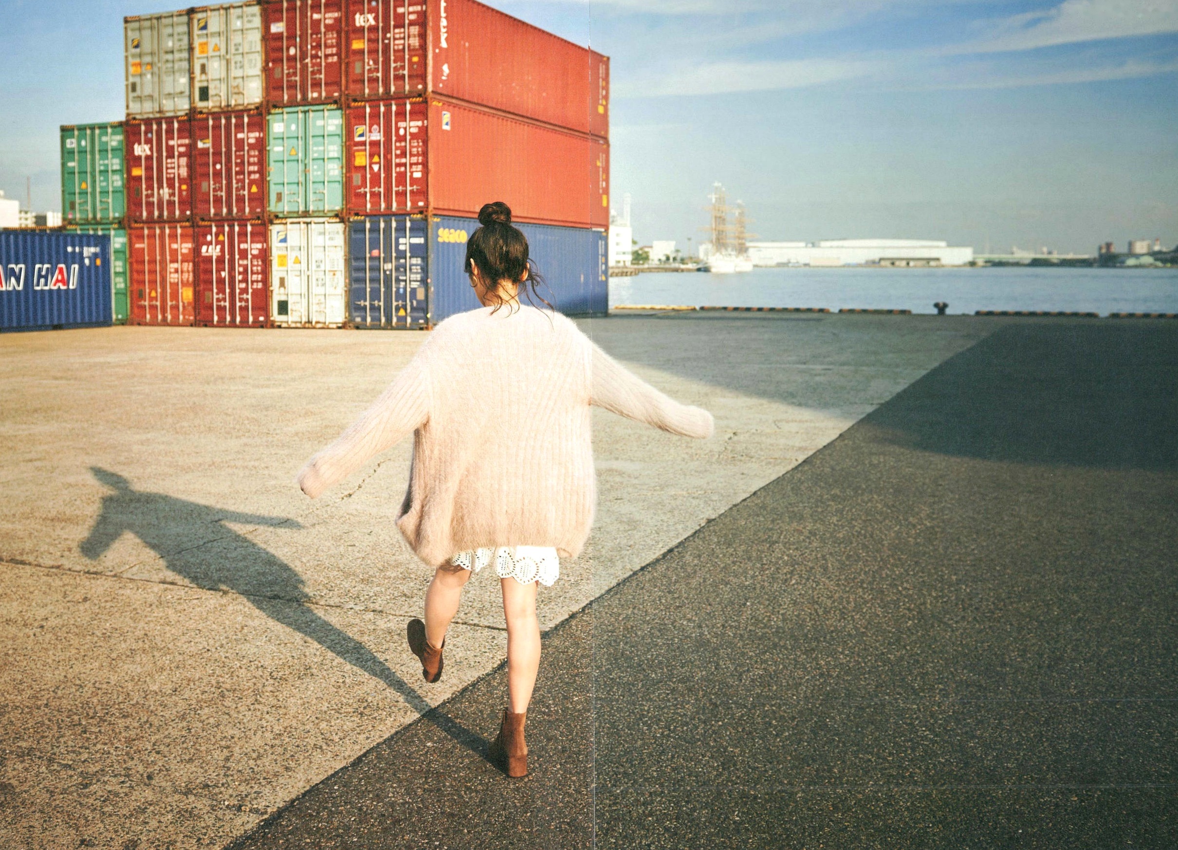 Gallery - 惣田纱莉渚首部写真集《うらばなし》，清纯芭蕾舞装练功房写真，展现柔美身姿与清新气质，精选114P清新气质治愈系私房照 惣田纱莉渚女神私房照_秀色女神 - image 90