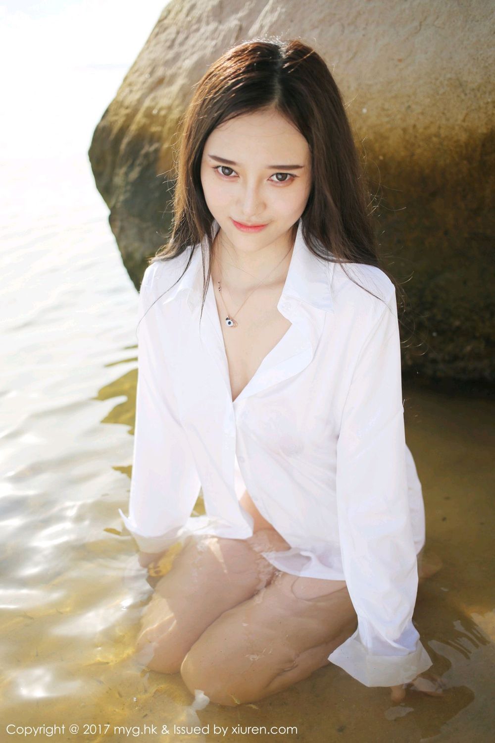 越南心愿唐琪儿 海边白寸衫短裙系列