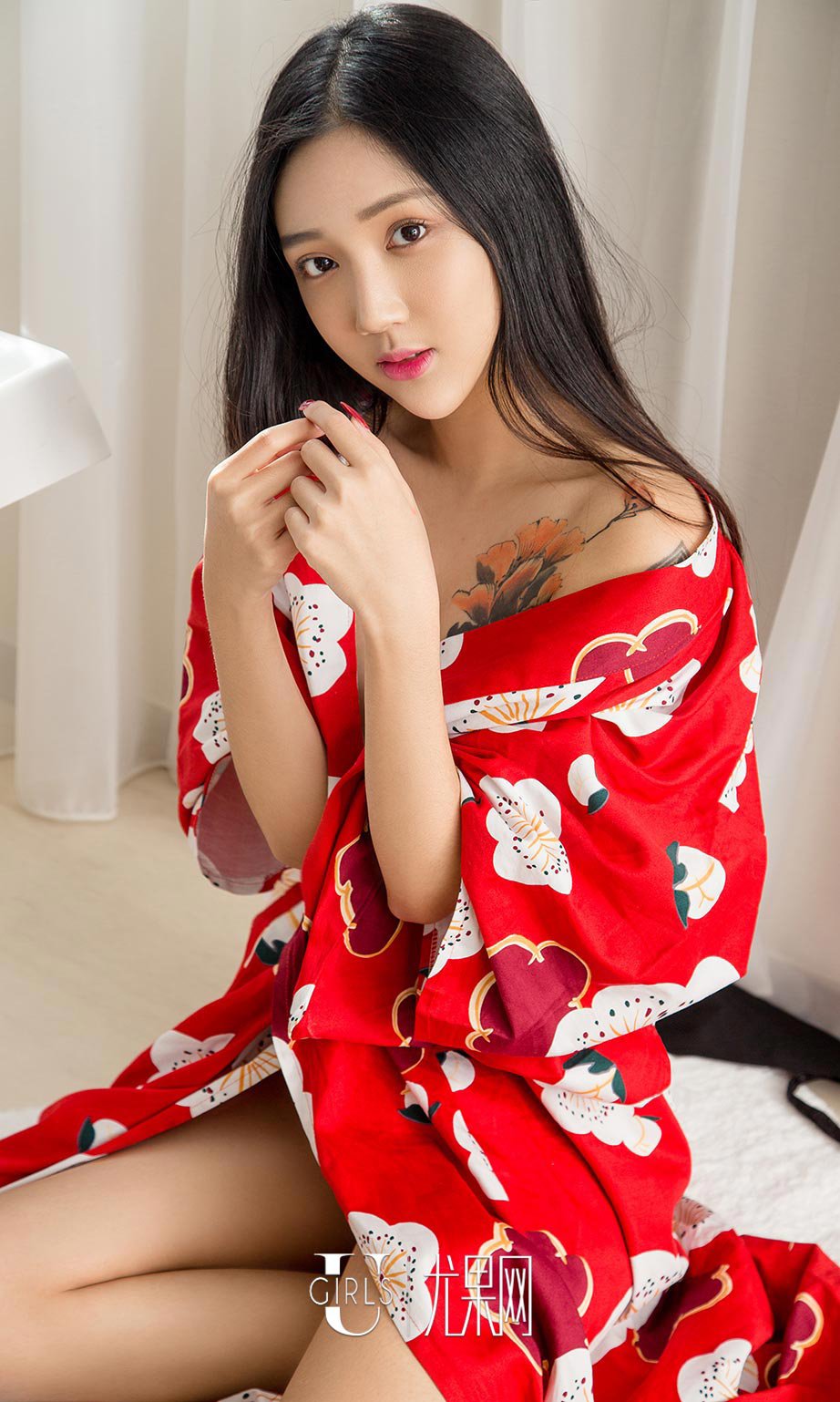 唐璐- [尤果圈爱尤物]高清写真图 VOL.640 纵享丝滑
