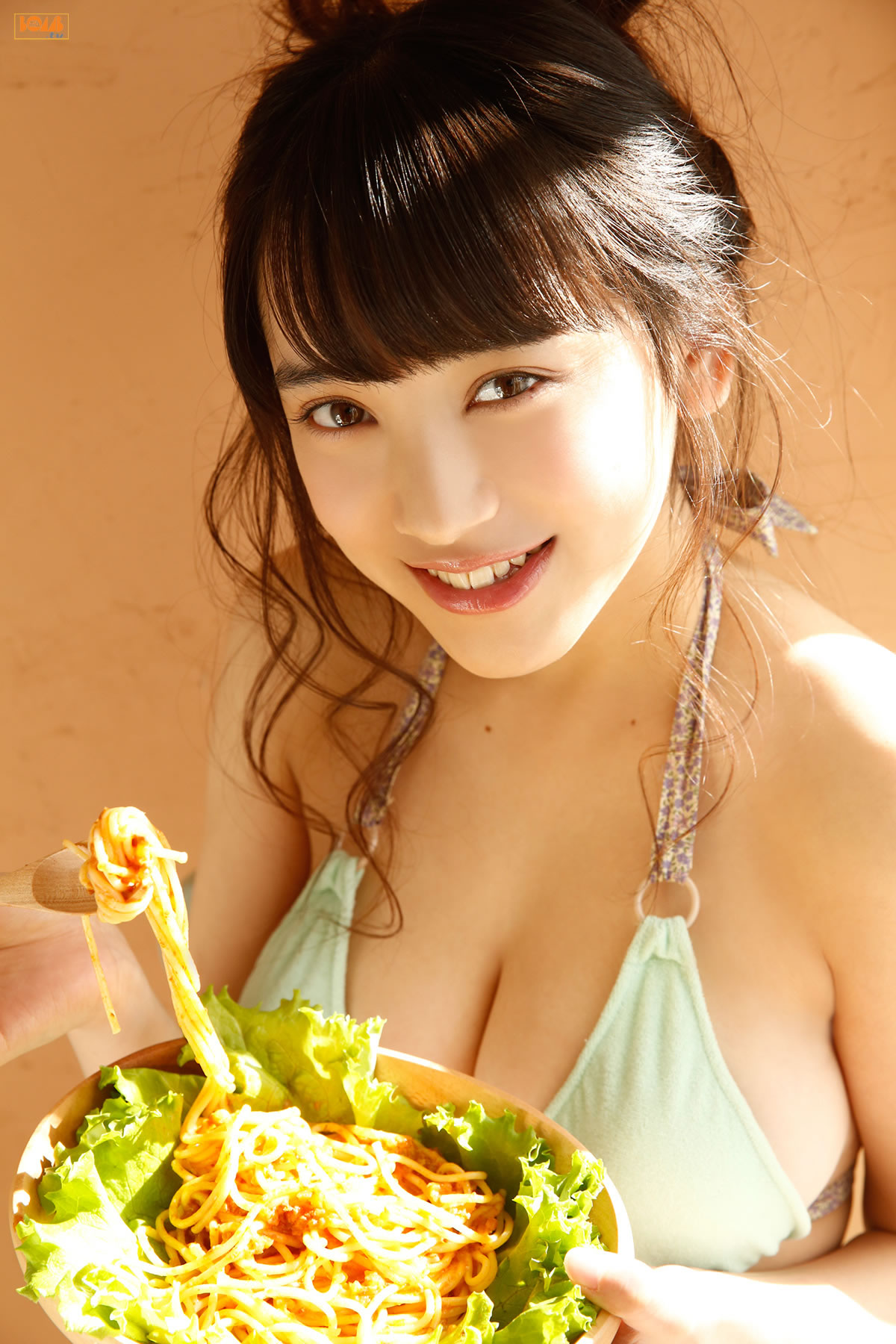 都丸纱也华-[BOMB.TV]高清写真图GRAVURE Channel 2015年03月号