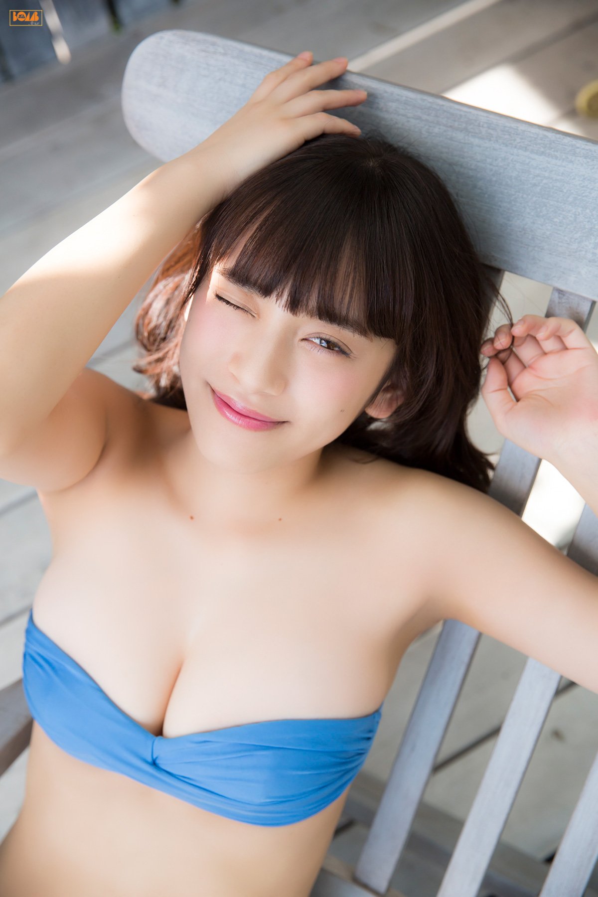 都丸纱也华 [BOMB.TV]高清写真图GRAVURE Channel 2015年12月号