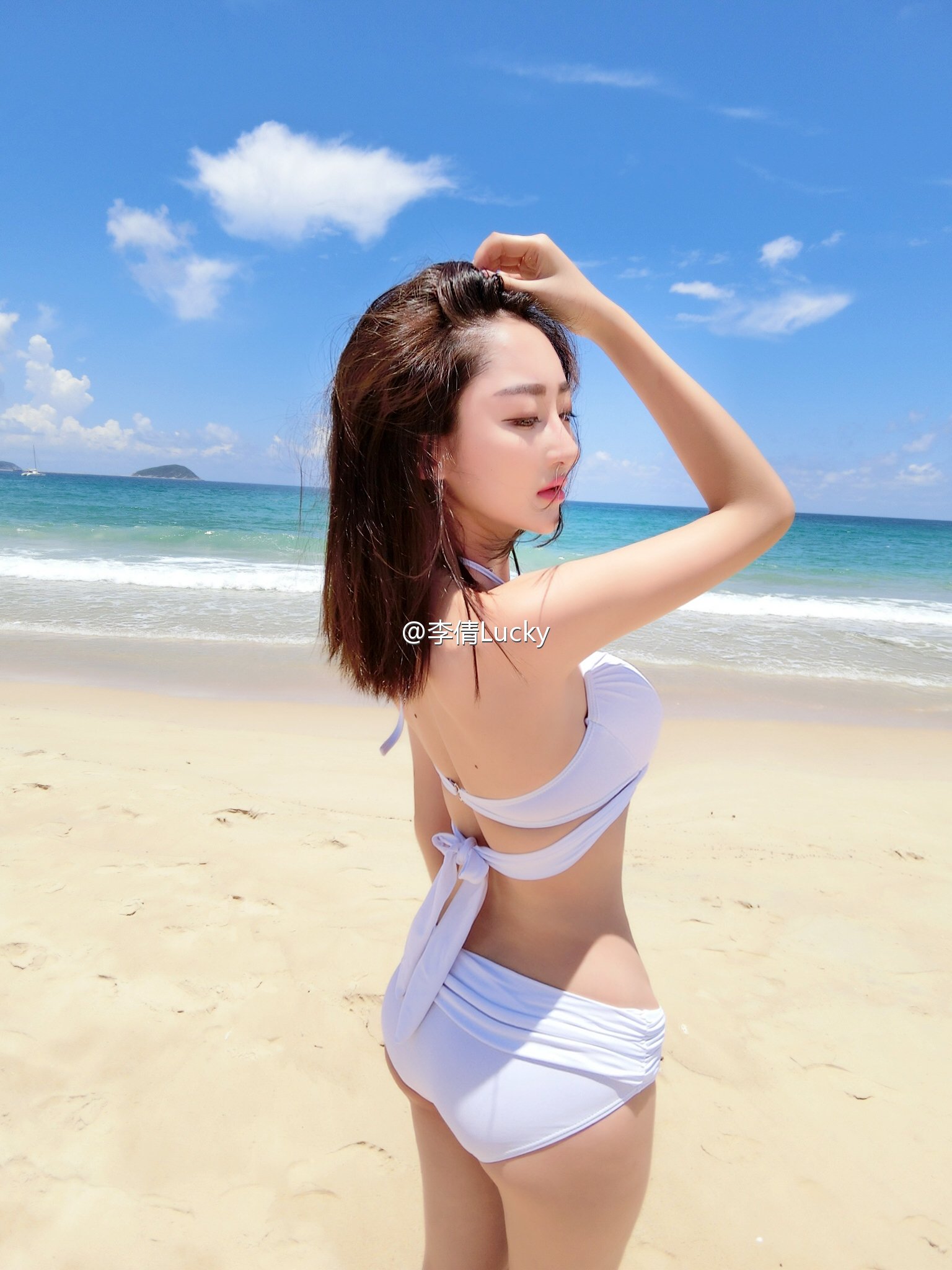 李倩Lucky 比基尼美照实在诱人