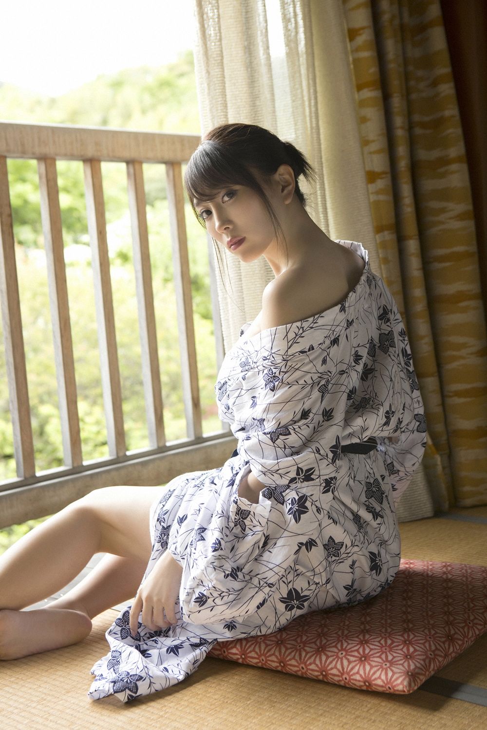 森咲智美 「ハイスペックSEXY美女としっぽり温泉旅」[YS-Web]高清写真图 Vol.821 写真集
