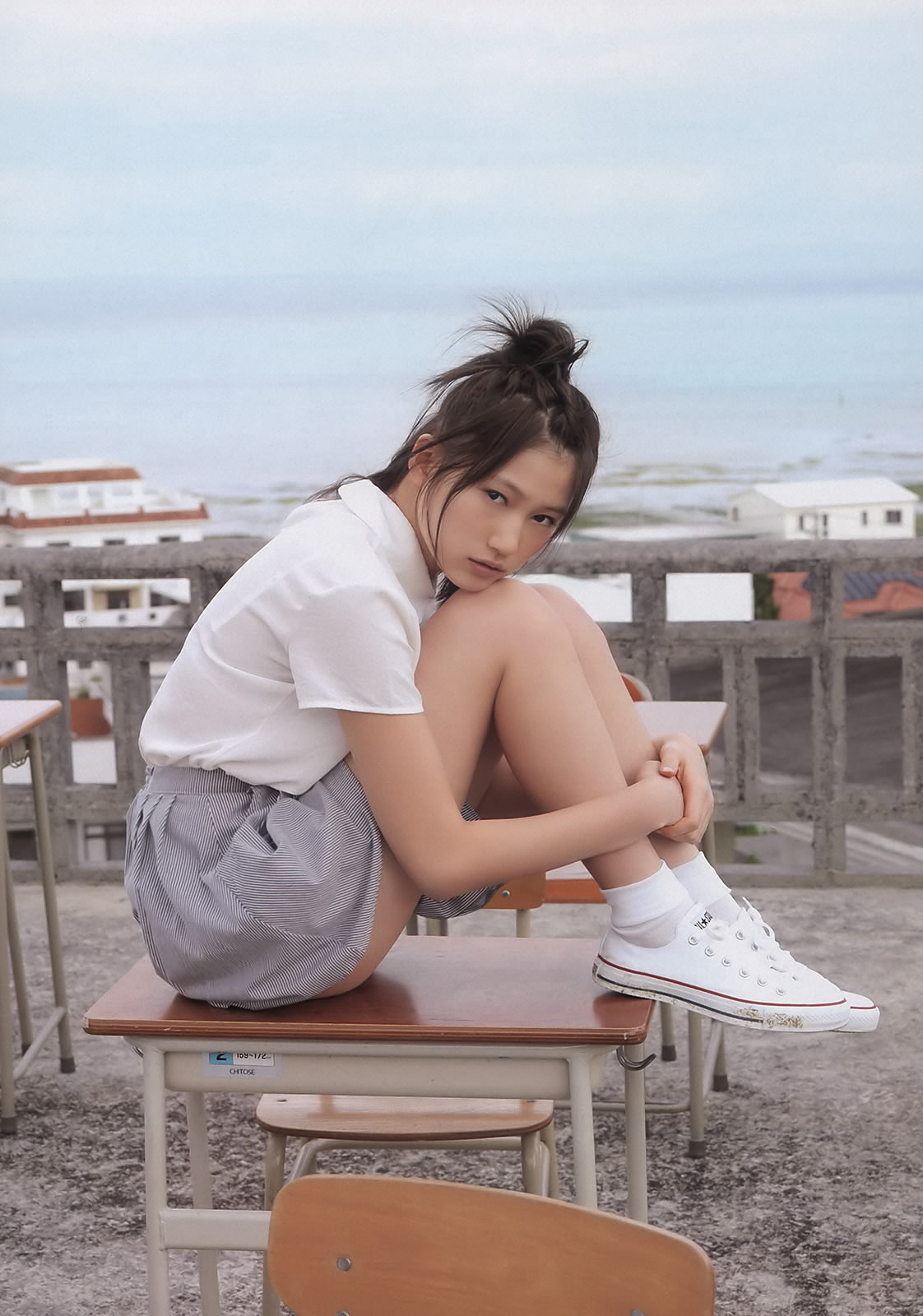 [Weekly Playboy]高清写真图2011 No.16 AKB48 小池里奈 奥仲麻琴 倉科カナ 大野いと 手塚紗掬 秋元まゆ花