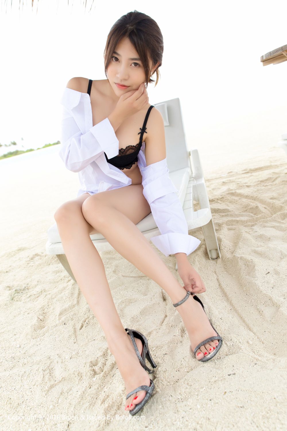 许诺Sabrina- [BoLoli波萝社新刊]高清写真图 BOL.106 海边