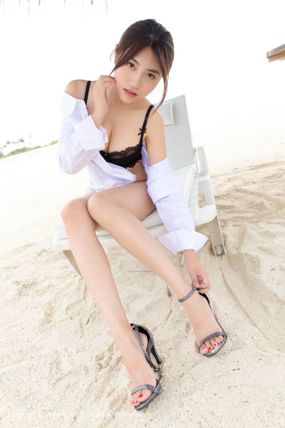 许诺Sabrina- [BoLoli波萝社新刊]高清写真图 BOL.106 海边