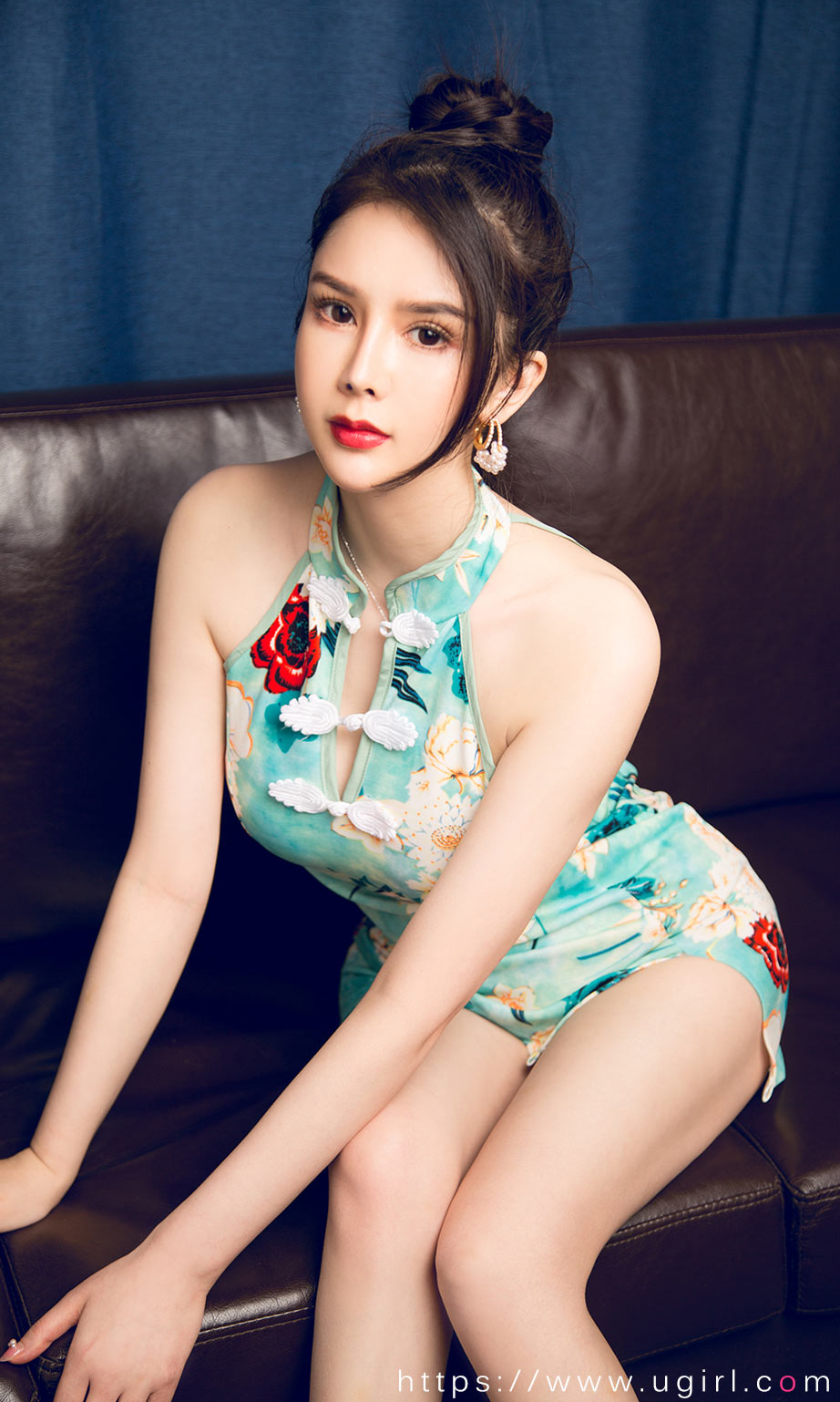 李丽莎高叉旗袍 大小姐的裙摆