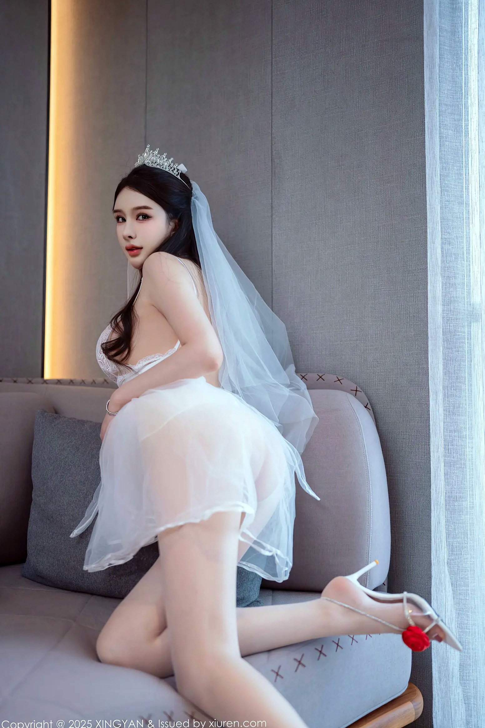 Gallery - [XINGYAN]星颜社- Star Face  2025.08.22 Vol.388 李丽莎：纯白婚纱与蕾丝诱惑，精致新娘私房写真，极致性感美腿与女神魅力星颜社- Star Face 性感诱惑婚纱私房照尤物 李丽莎女神私房照_秀色女神 - image 15