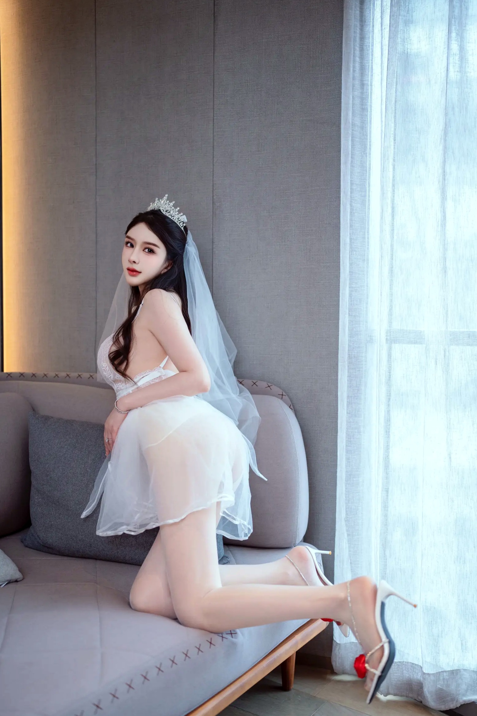 Gallery - 李丽莎 - 在逃公主，梦幻婚纱闺蜜私房写真，极致性感暧昧亲密诱惑 [91P]私房照性感诱惑大尺度 李丽莎女神私房照_秀色女神 - image 75