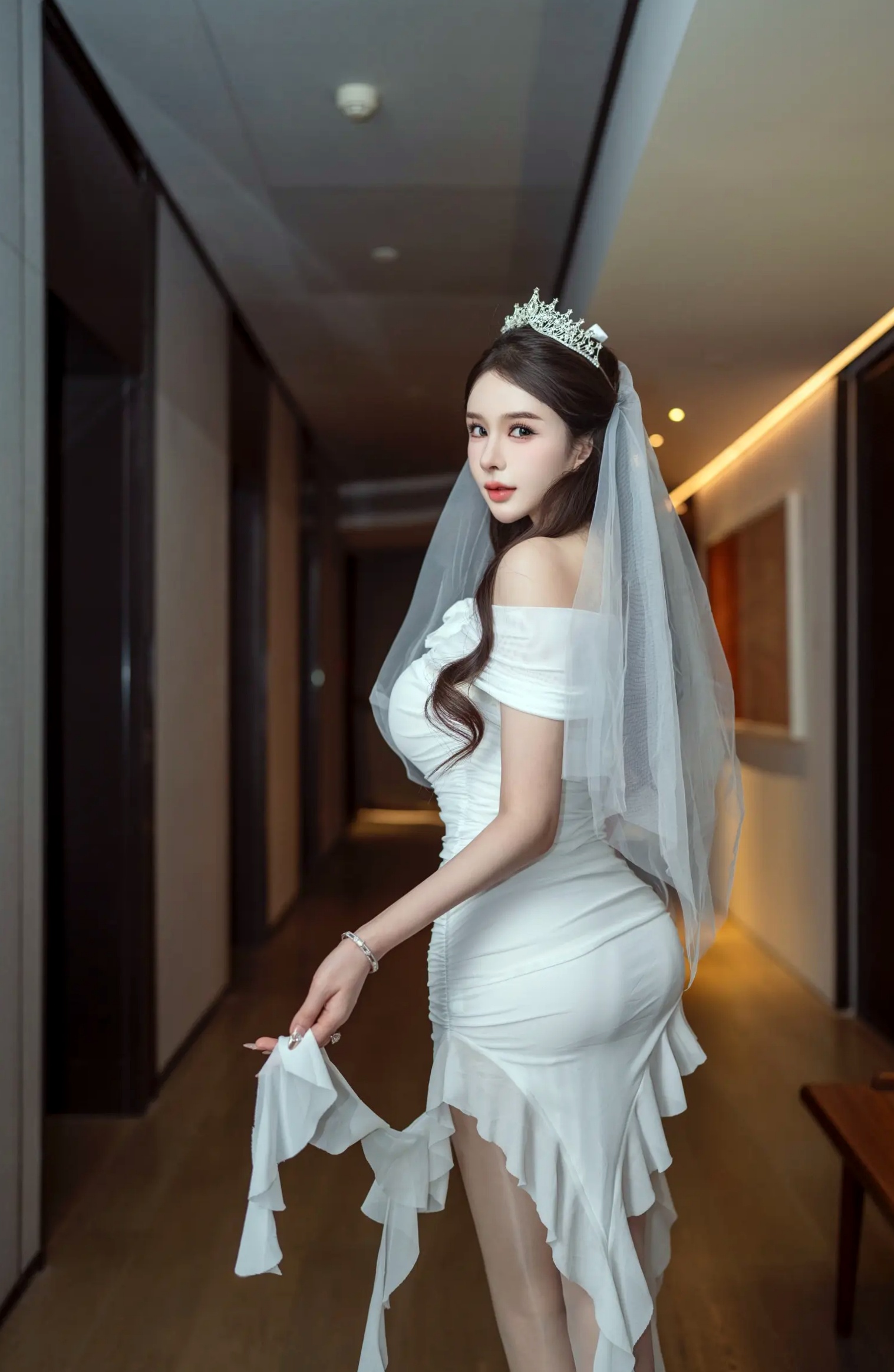 Gallery - 李丽莎 - 在逃公主，梦幻婚纱闺蜜私房写真，极致性感暧昧亲密诱惑 [91P]私房照性感诱惑大尺度 李丽莎女神私房照_秀色女神 - image 88