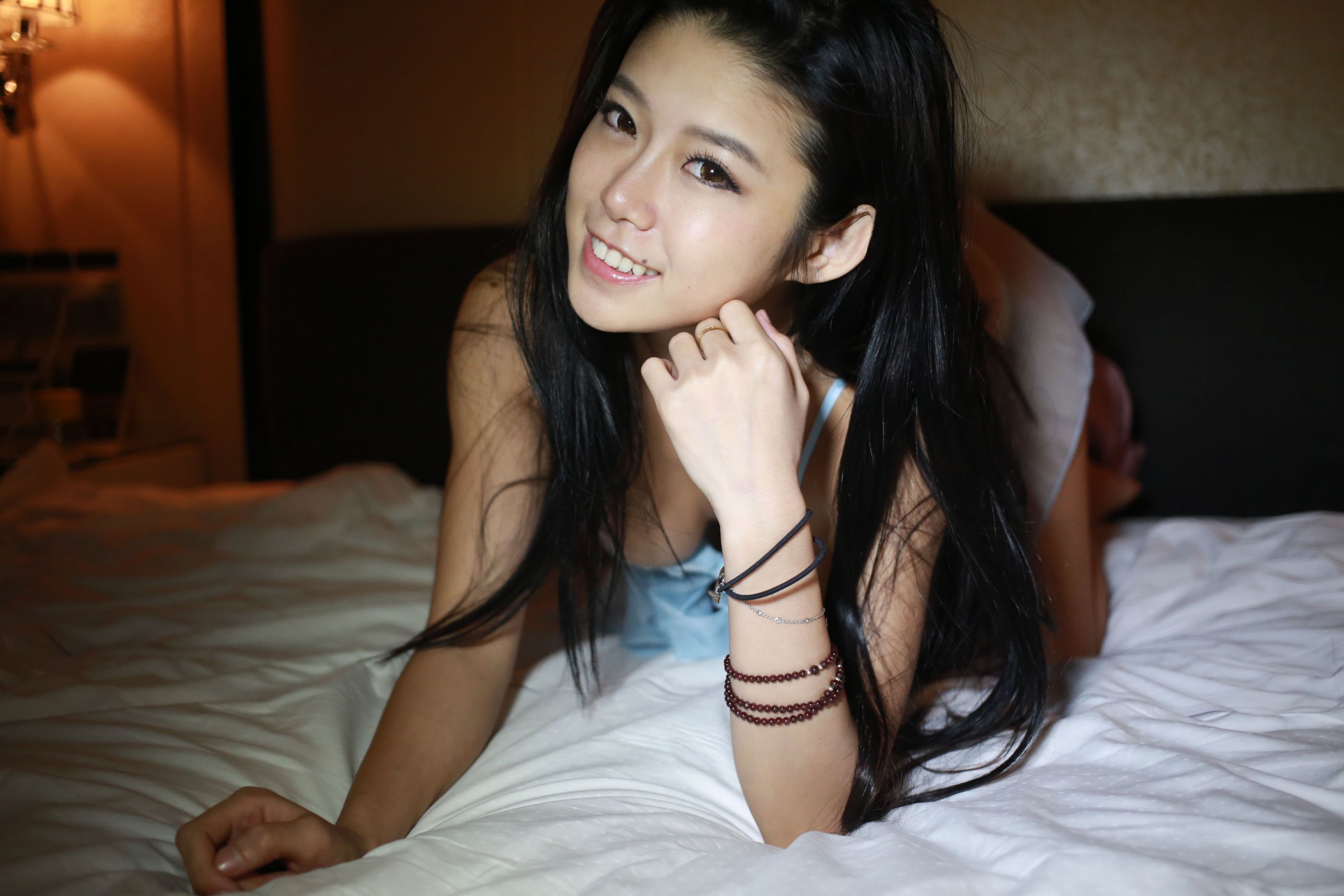 luvian本能 [XiuRen秀人VIP套图写真图集]高清写真图NO.0024