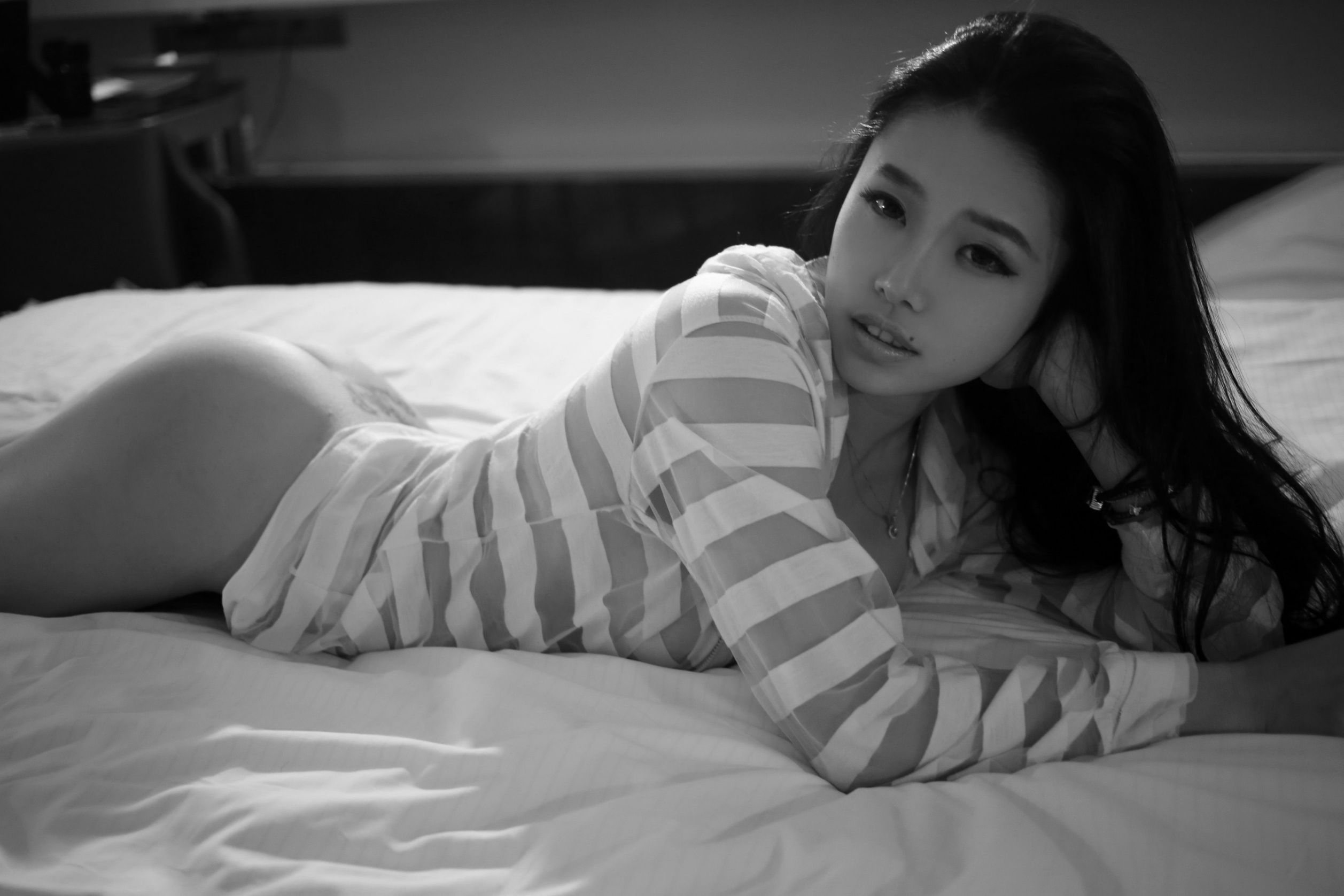 luvian本能 [XiuRen秀人VIP套图写真图集]高清写真图NO.0024