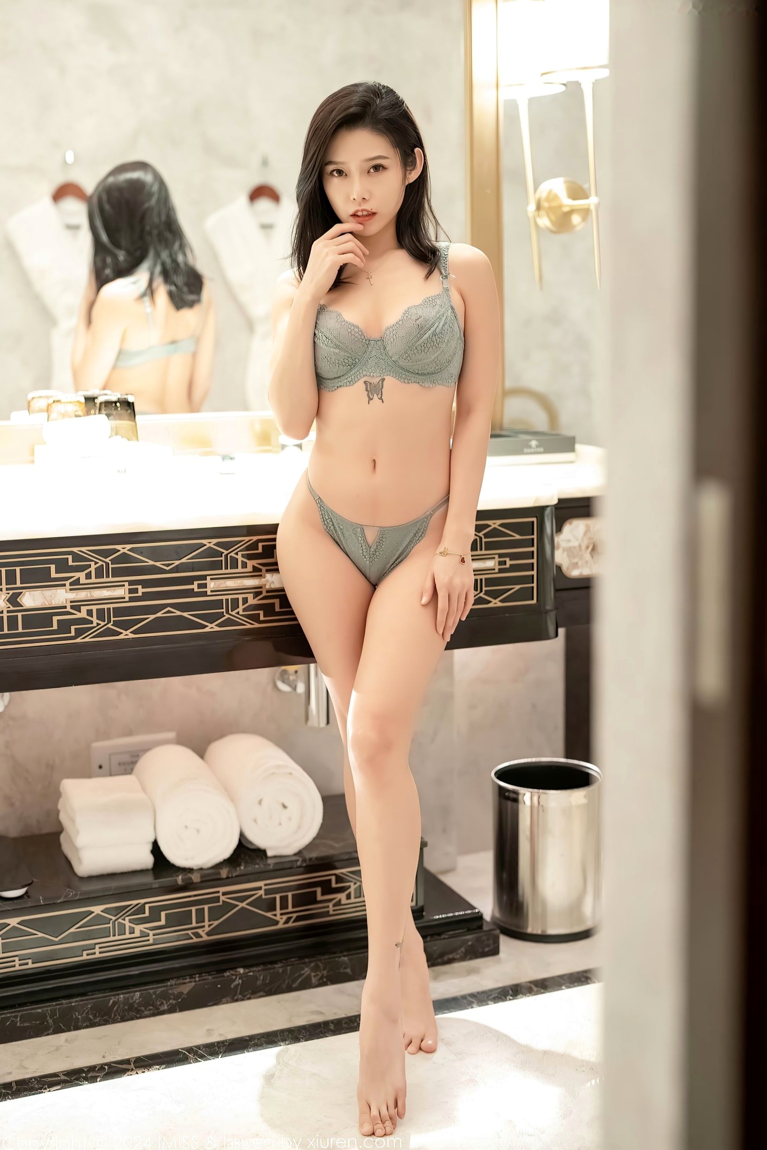 Gallery - IMiss爱蜜社 - Honey Club  Luvian本能：灰色性感内衣与职业短裙写真，演绎酒店私房极致诱惑，绝美御姐身材，高清无圣光大尺度爱蜜社 - Honey Club 性感私房照诱惑美臀 luvian本能女神私房照_秀色女神 - image 29