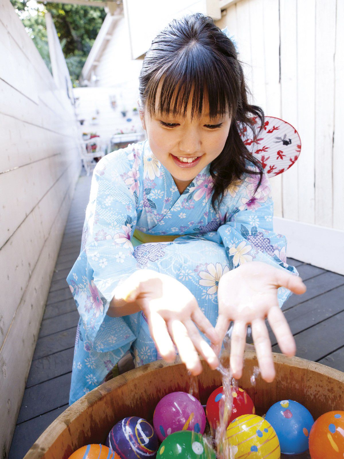 真野惠里菜(真野恵里菜)-[Sabra写真图套图写真图集]高清写真图《SUMMER GREETING》