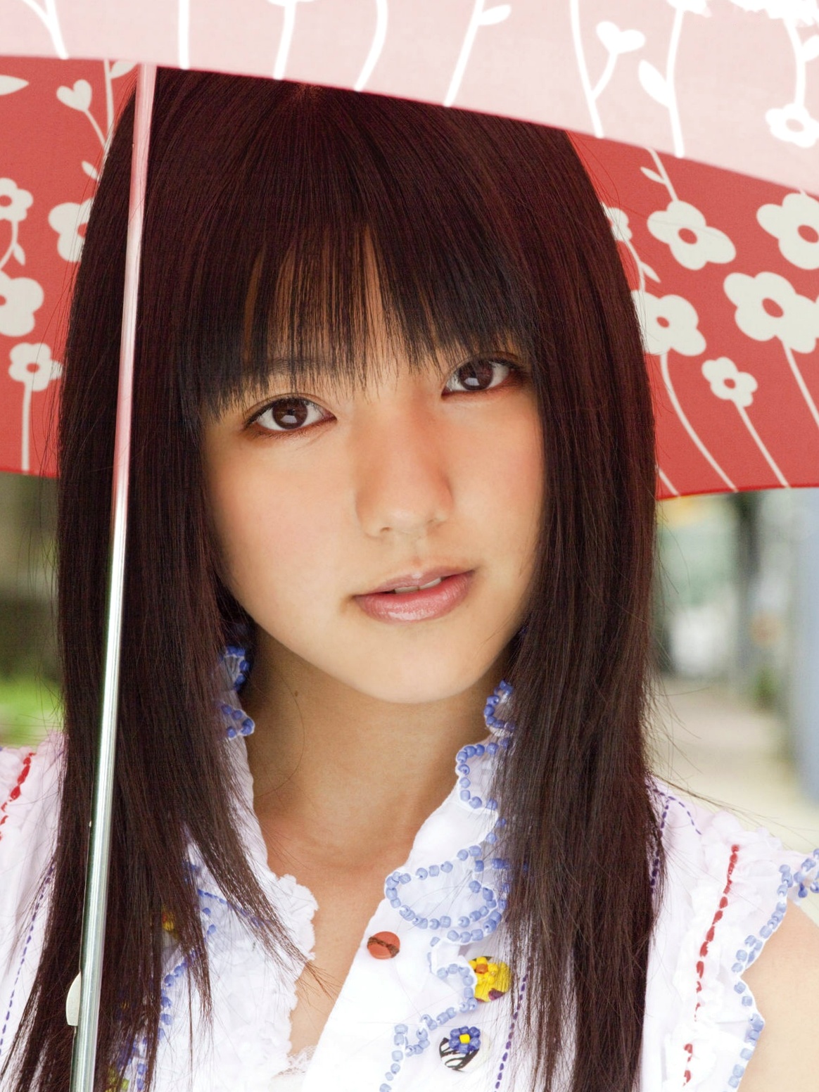 Gallery - Sabra杂志真野恵里菜《Autumn Breeze》个人高清写真集，清纯校服与清新简约少女风格，治愈系甜美笑容图集日本清纯治愈系萝莉气质 真野惠里菜女神私房照_秀色女神 - image 12