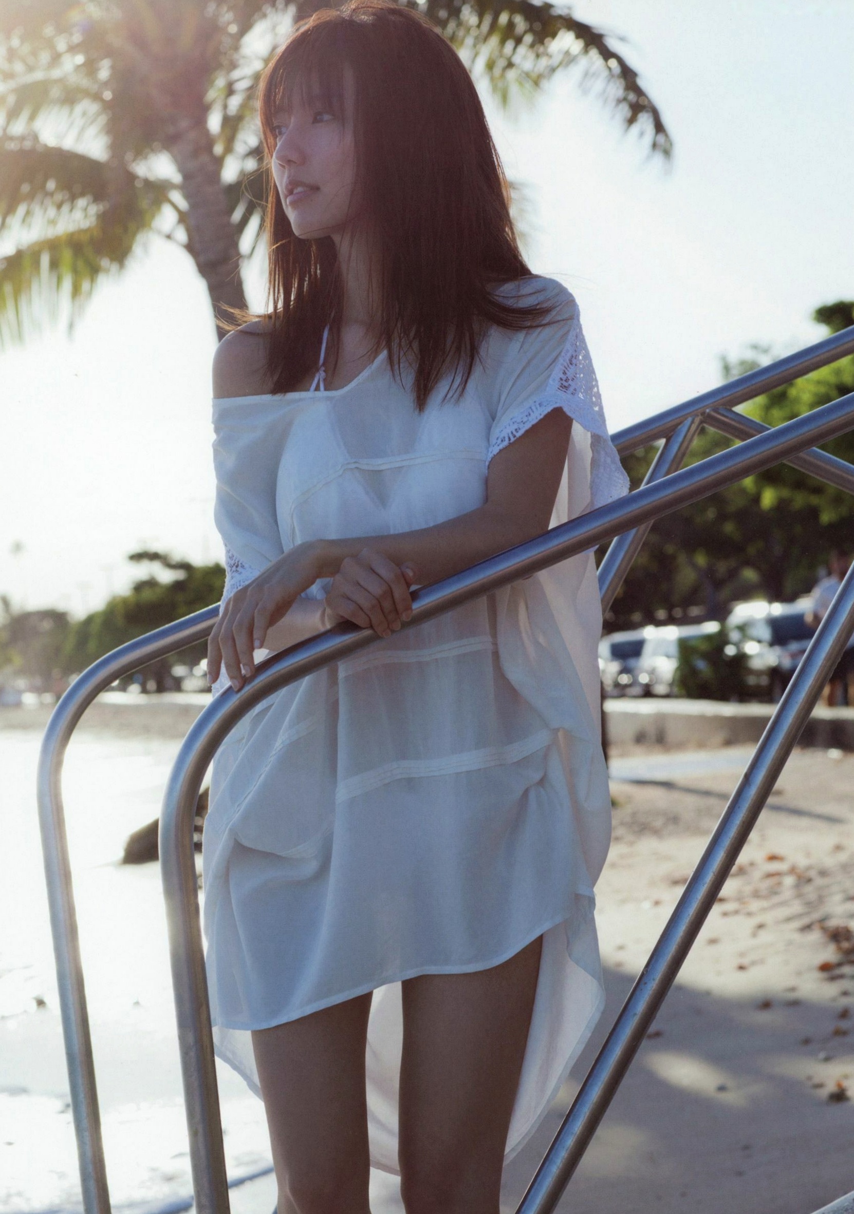 Gallery - 真野恵里菜《Escalation》写真集：火辣泳池比基尼，演绎夏日清纯与性感诱惑，尽显曼妙身姿与治愈女神魅力性感诱惑比基尼日本女神 真野惠里菜女神私房照_秀色女神 - image 2