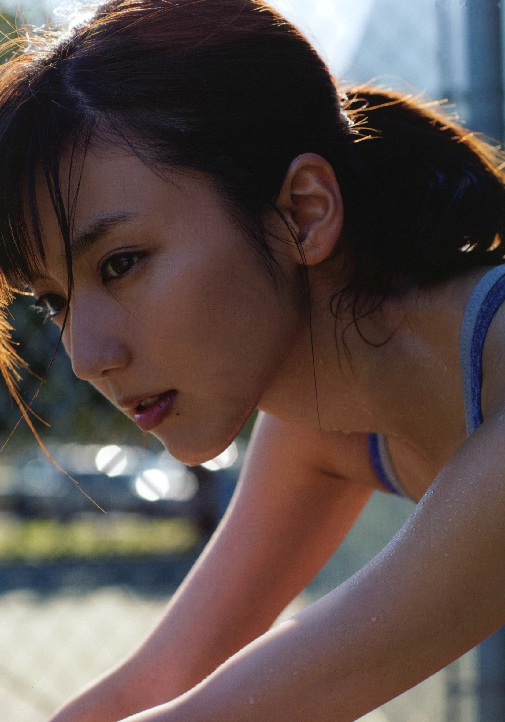 Gallery - 真野恵里菜《Escalation》写真集：火辣泳池比基尼，演绎夏日清纯与性感诱惑，尽显曼妙身姿与治愈女神魅力性感诱惑比基尼日本女神 真野惠里菜女神私房照_秀色女神 - image 51