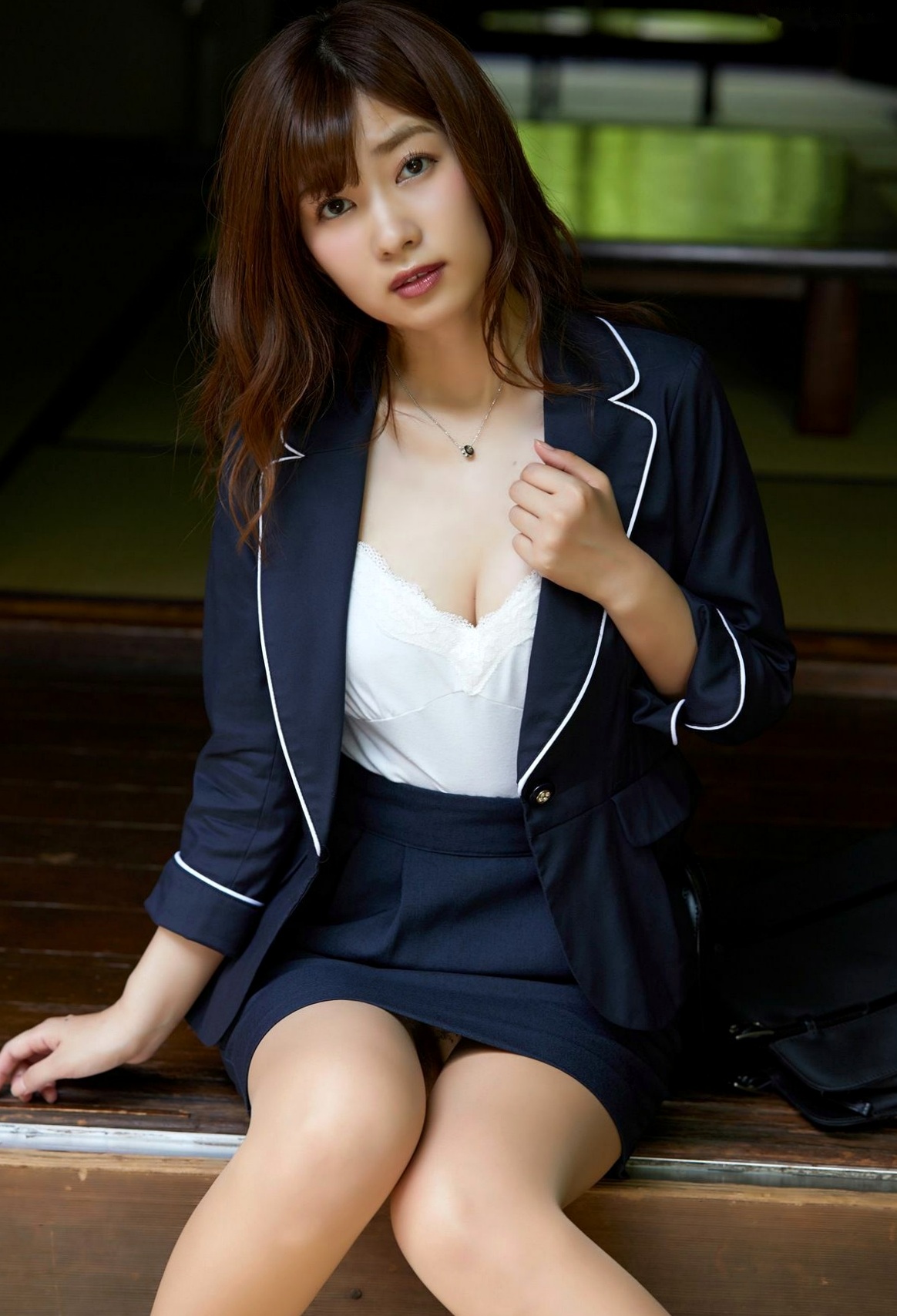 Gallery - 石岡真衣(Mai Ishioka)个人写真集《私だけのお得意様》——私房内衣与干练西装造型，展现清纯与诱惑交织的极致魅力，绝美御姐范儿带来视觉享受[54P]女神丝袜内衣诱惑 石冈真衣女神私房照_秀色女神 - image 9