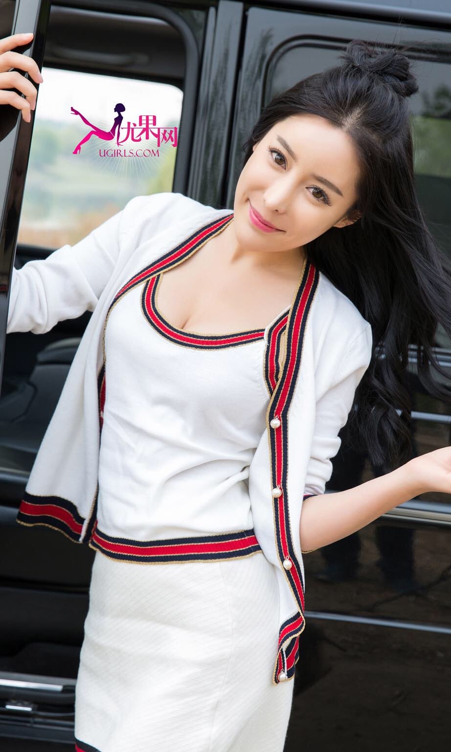 田熙玥 [爱尤物]高清写真图VOL.340 大奔配美人