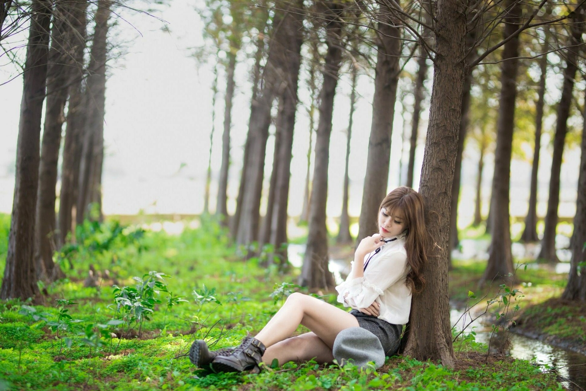 Gallery - 台湾模特 - model邬育錡：芦竹落羽松秋日清新写真，优雅风衣造型尽显知性魅力与修长美腿台湾气质户外美腿极品 米米女神私房照_秀色女神 - image 18