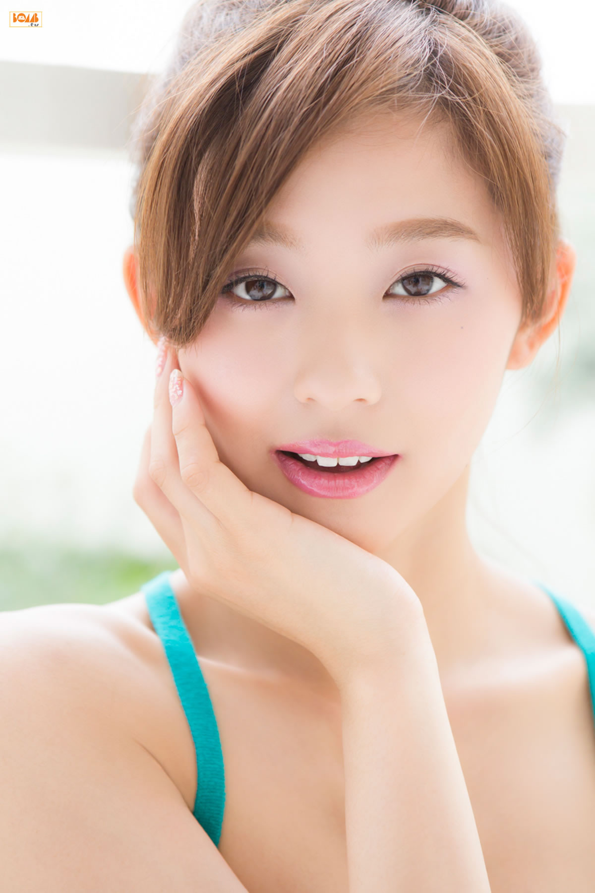 朝比奈彩 [BOMB.tv]高清写真图GRAVURE Channel 2015年08月号