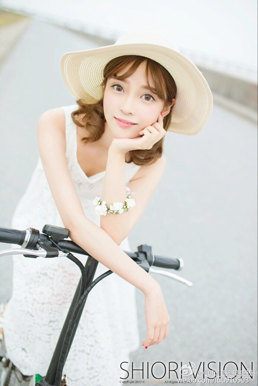 江羡璐SyLvia 完美的曲线与高挑的身材并存