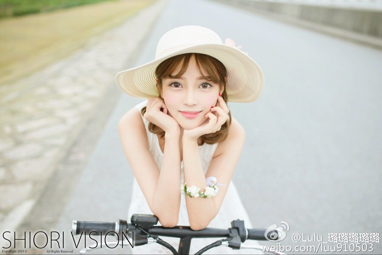 江羡璐SyLvia 完美的曲线与高挑的身材并存