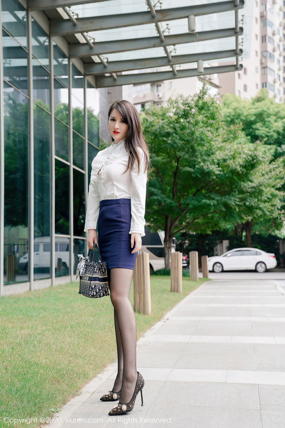 [XiuRen]高清写真图 2020.08.13 No.2437 诗诗kiki