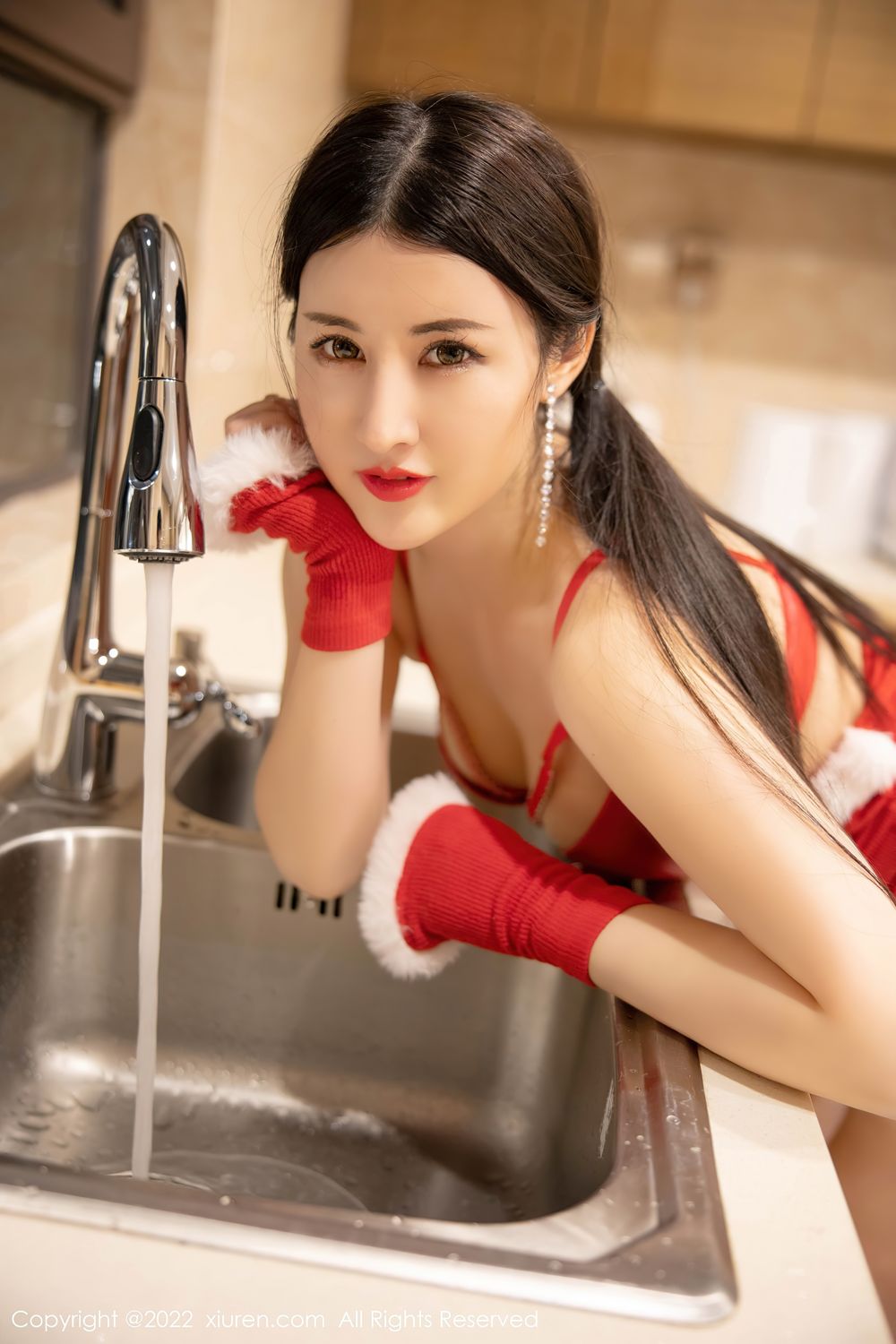 [XiuRen]高清写真图 2022.02.10 No.4565 诗诗kiki