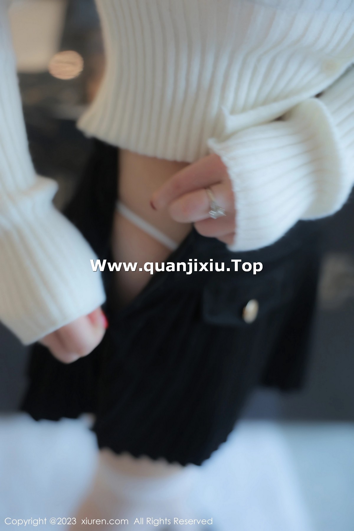 [XiuRen]高清写真图 2023.03.28 No.6484 诗诗kiki 丝袜美臀