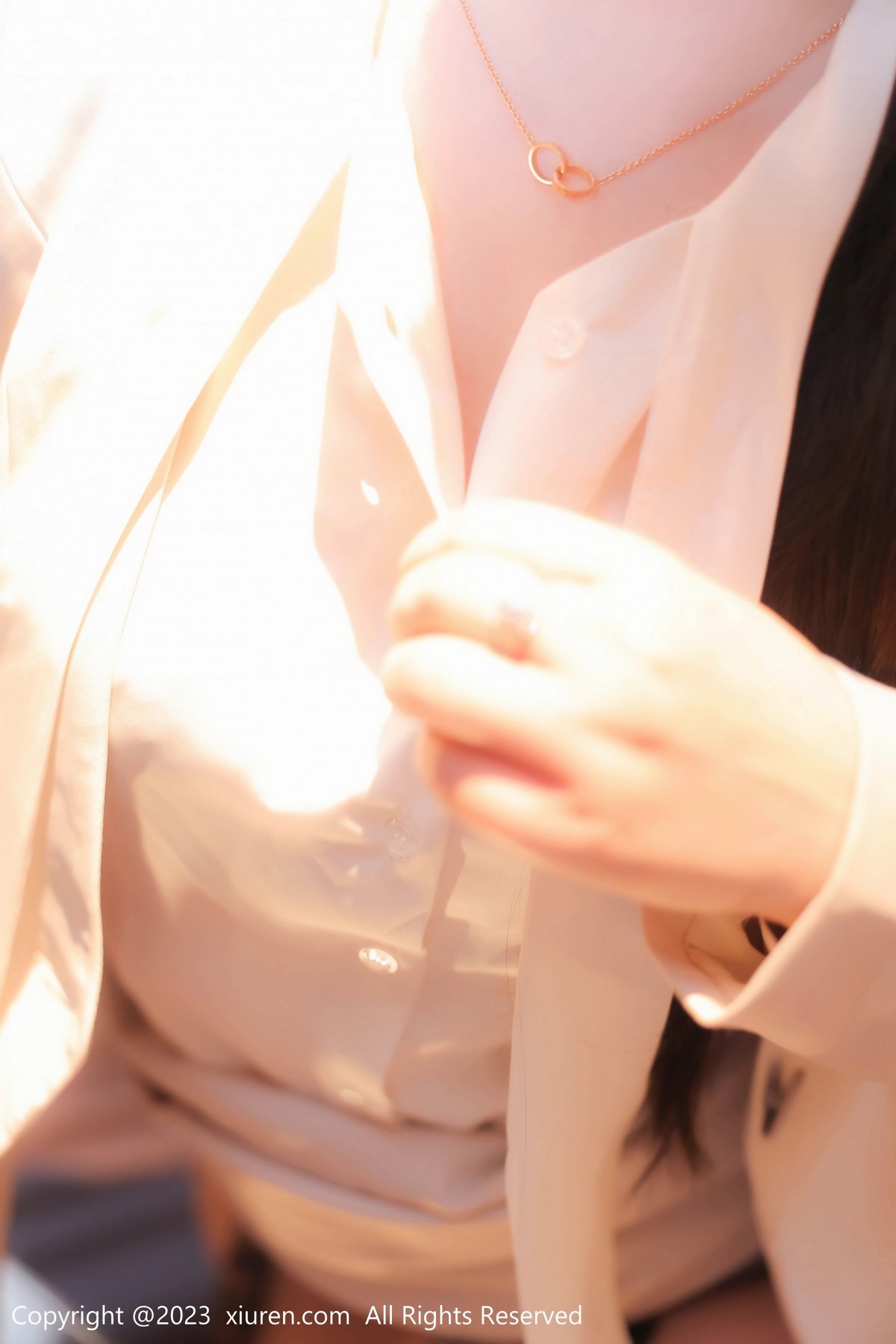 [XiuRen]高清写真图 2023.06.08 No.6879 诗诗kiki 黑丝美臀