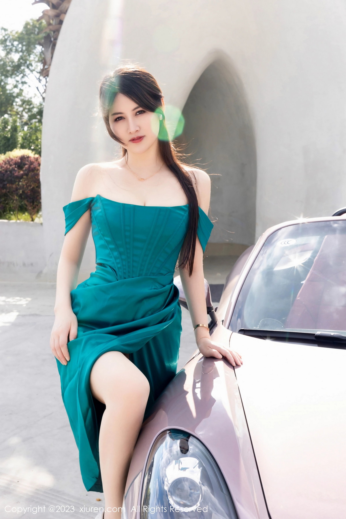 [XiuRen]高清写真图 2023.11.01 No.7592 诗诗kiki 丰腴美臀