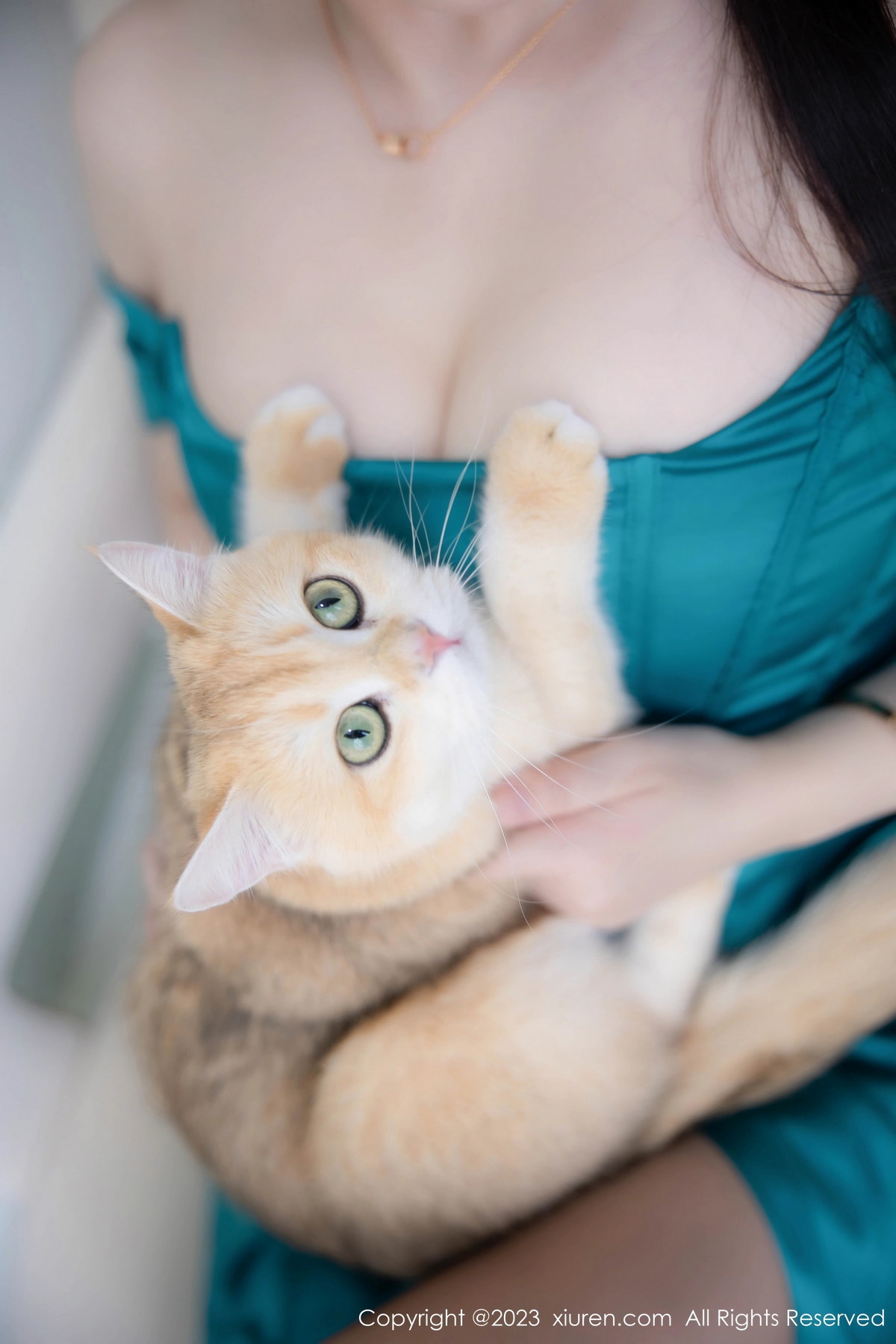 [XiuRen]高清写真图 2023.11.01 No.7592 诗诗kiki 丰腴美臀
