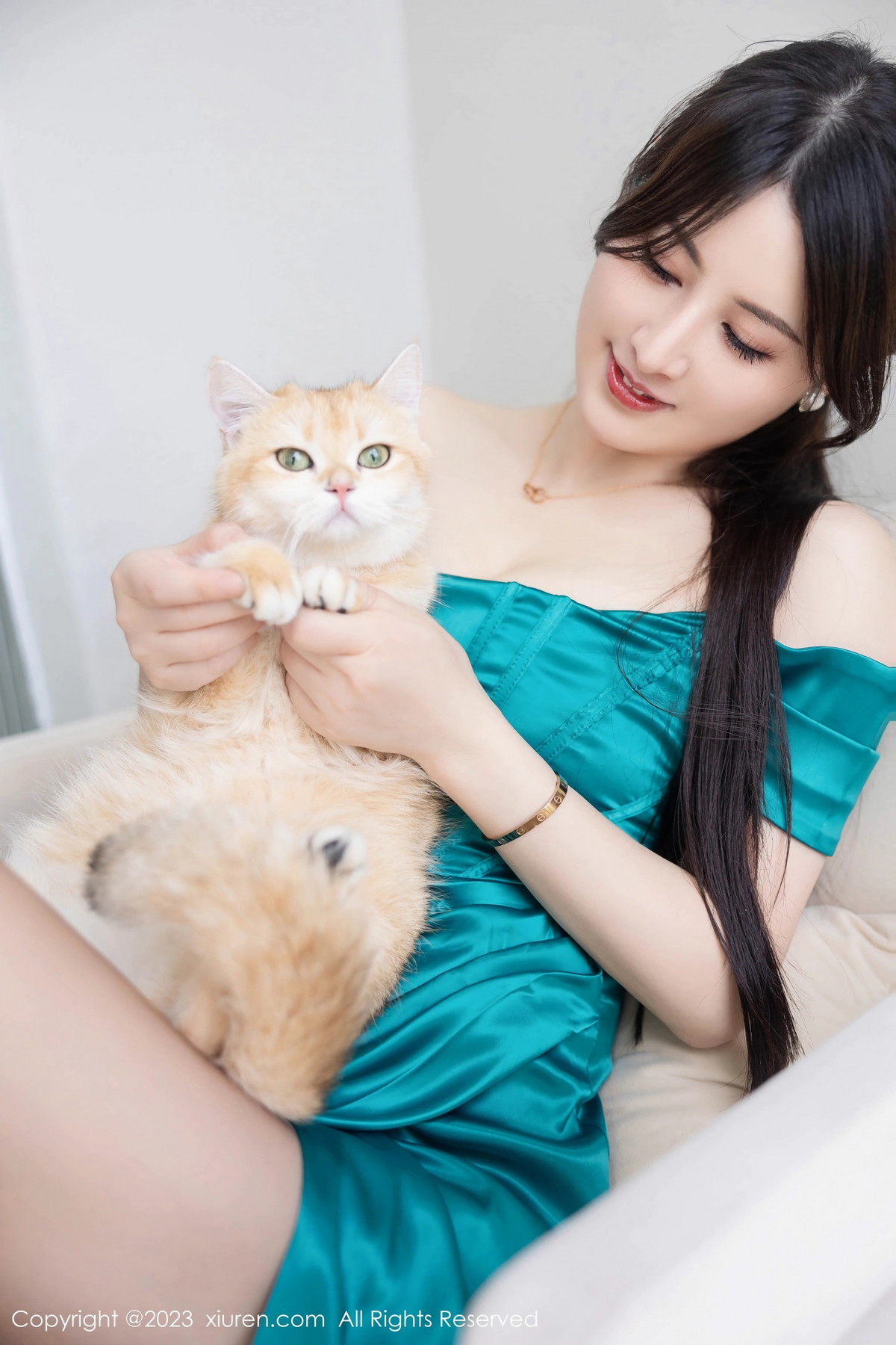 [XiuRen]高清写真图 2023.11.01 No.7592 诗诗kiki 丰腴美臀
