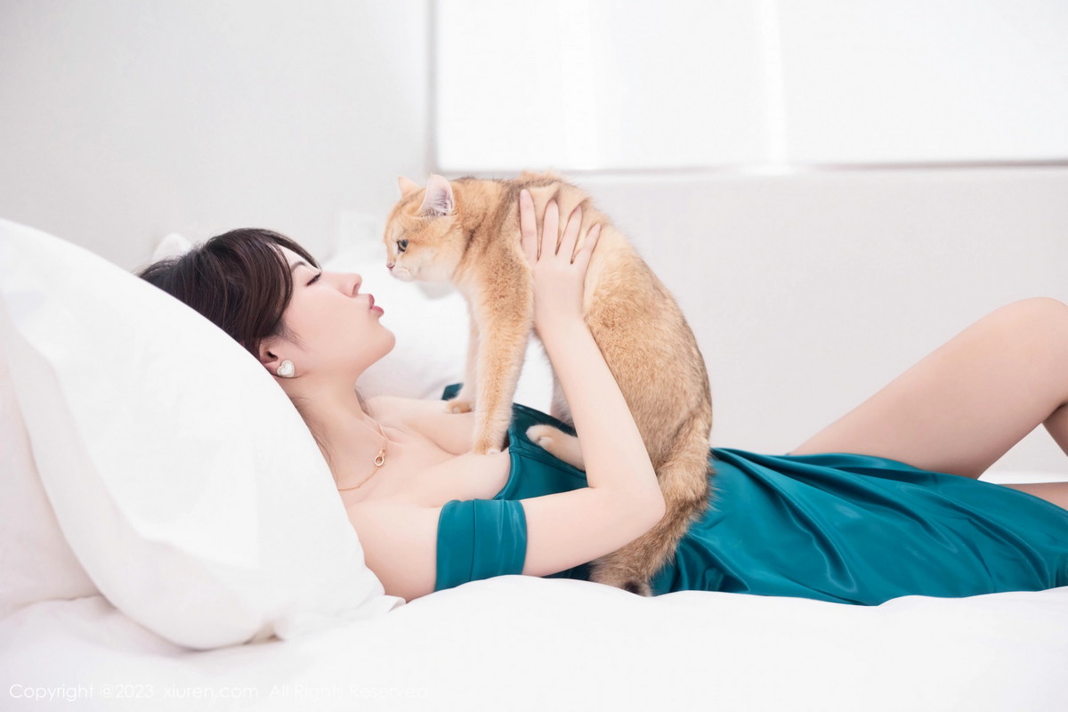[XiuRen]高清写真图 2023.11.01 No.7592 诗诗kiki 丰腴美臀