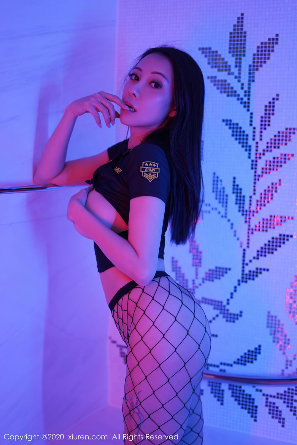 [XiuRen]高清写真图 2020.10.21 No.2681 果儿Victoria